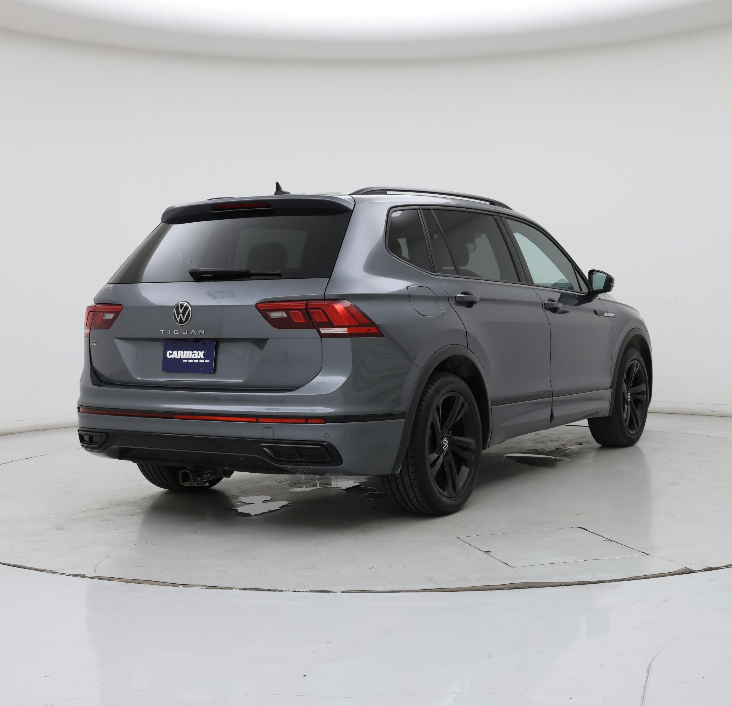 Thumbnail: 2023 Volkswagen Tiguan - 8