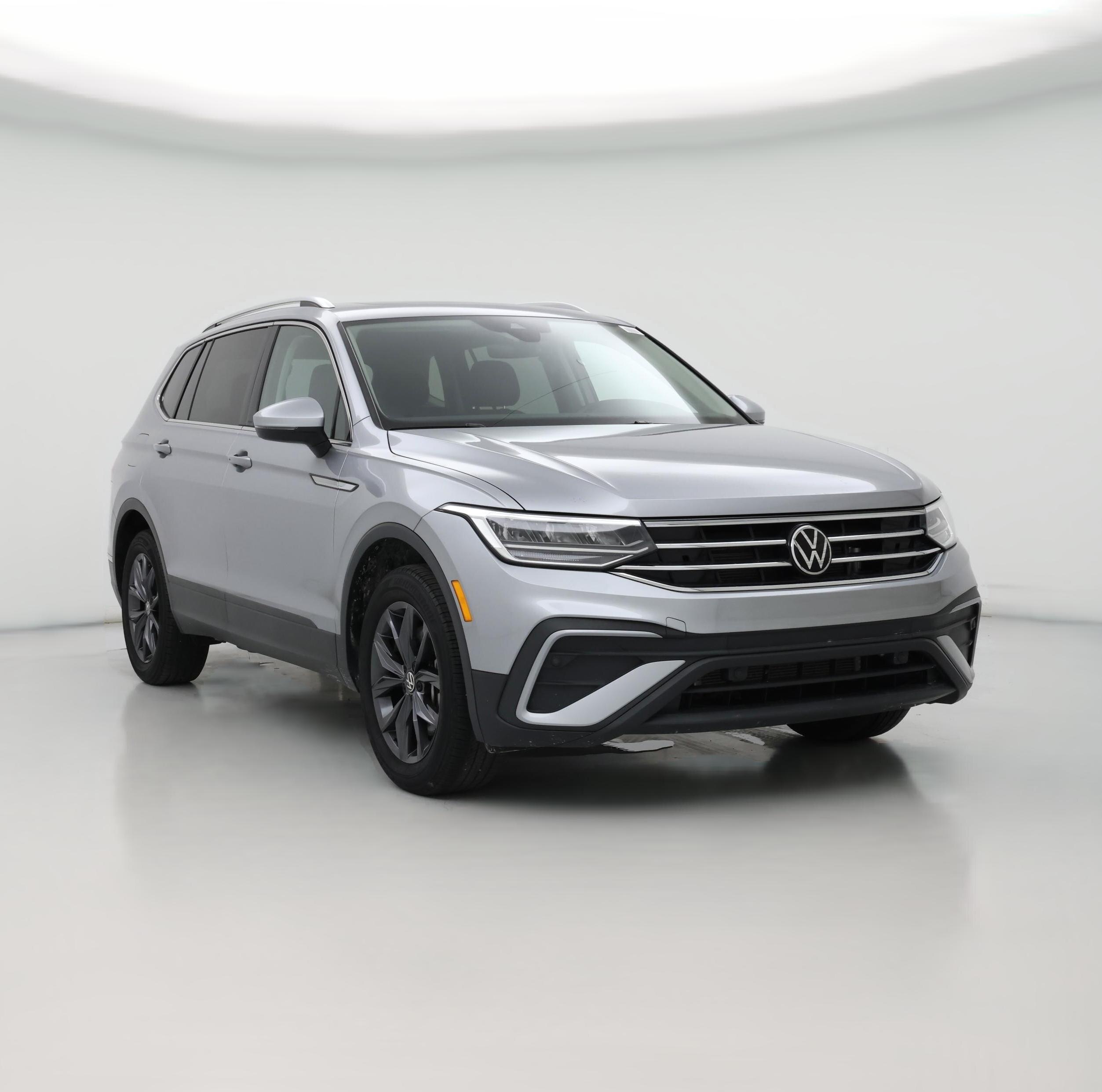 Thumbnail: 2023 Volkswagen Tiguan - 1