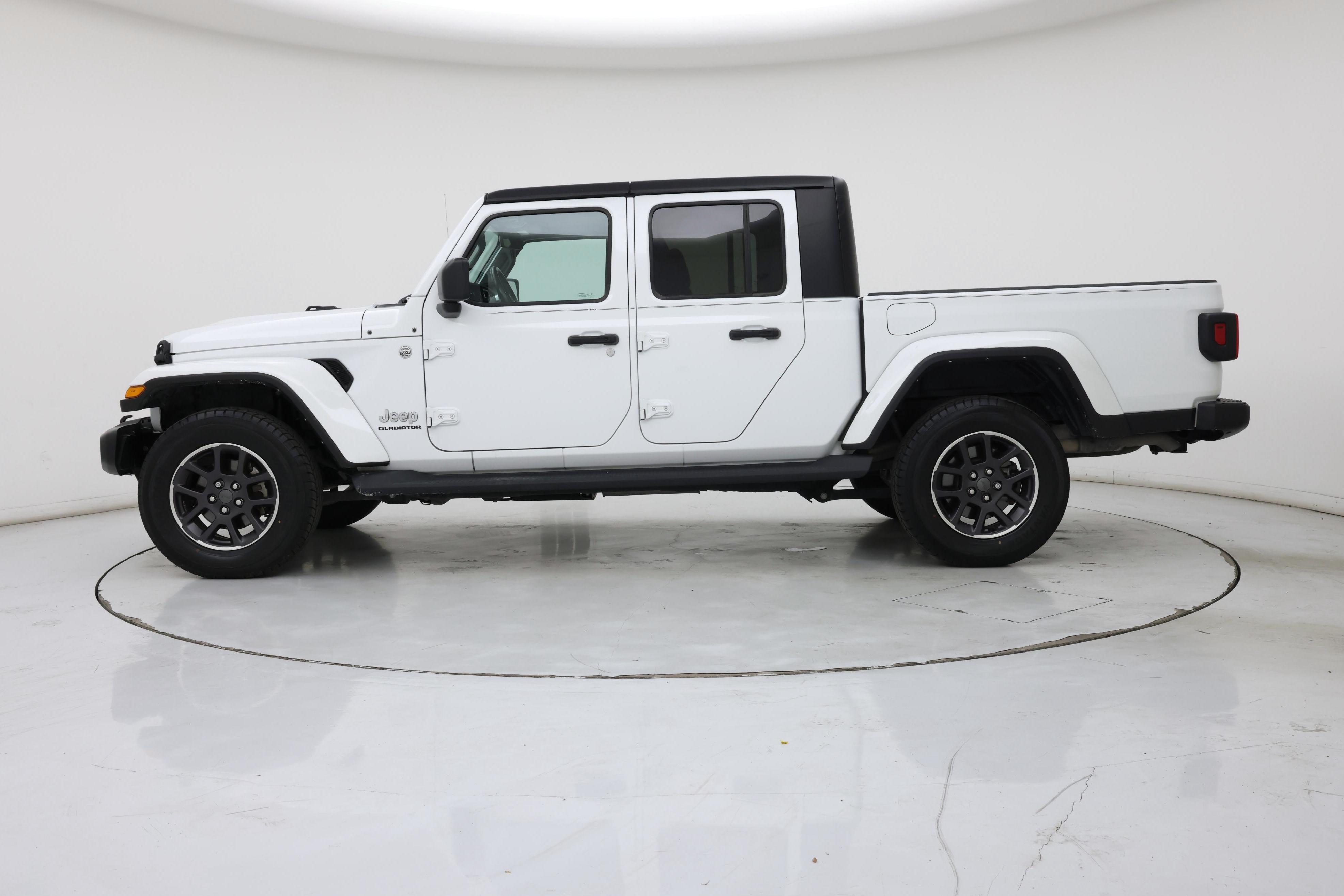 Thumbnail: 2022 Jeep Gladiator - 3