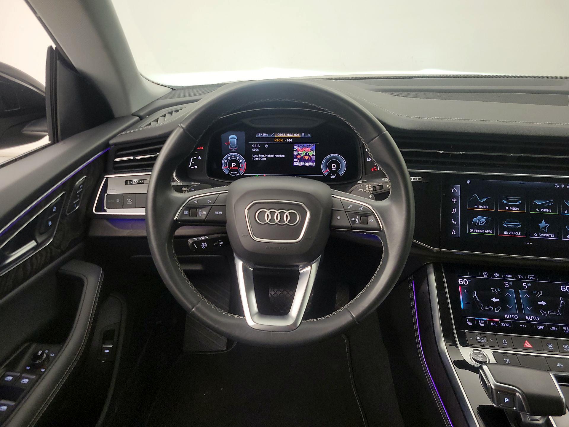 Thumbnail: 2023 Audi Q8 - 10