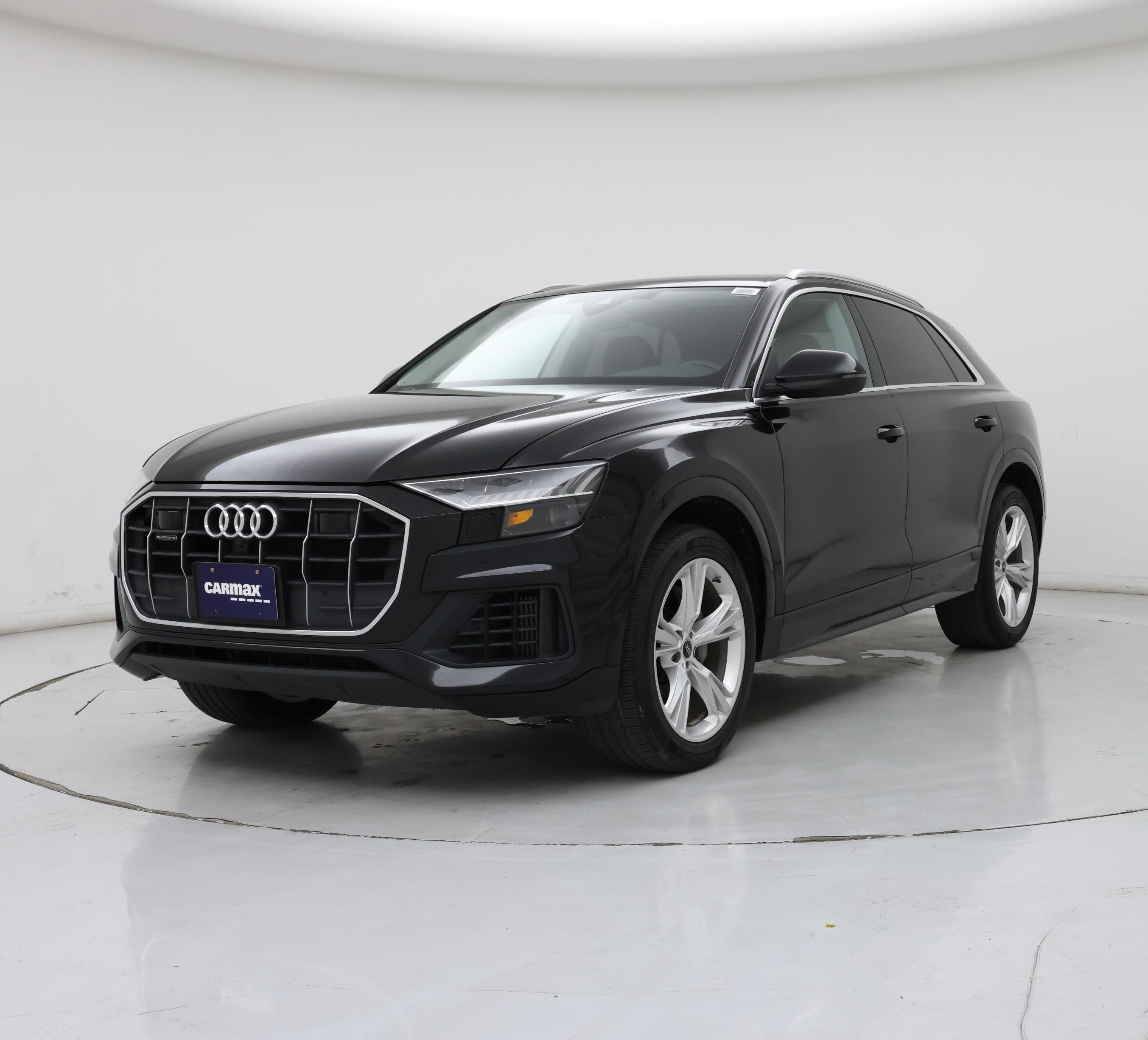 Thumbnail: 2023 Audi Q8 - 4