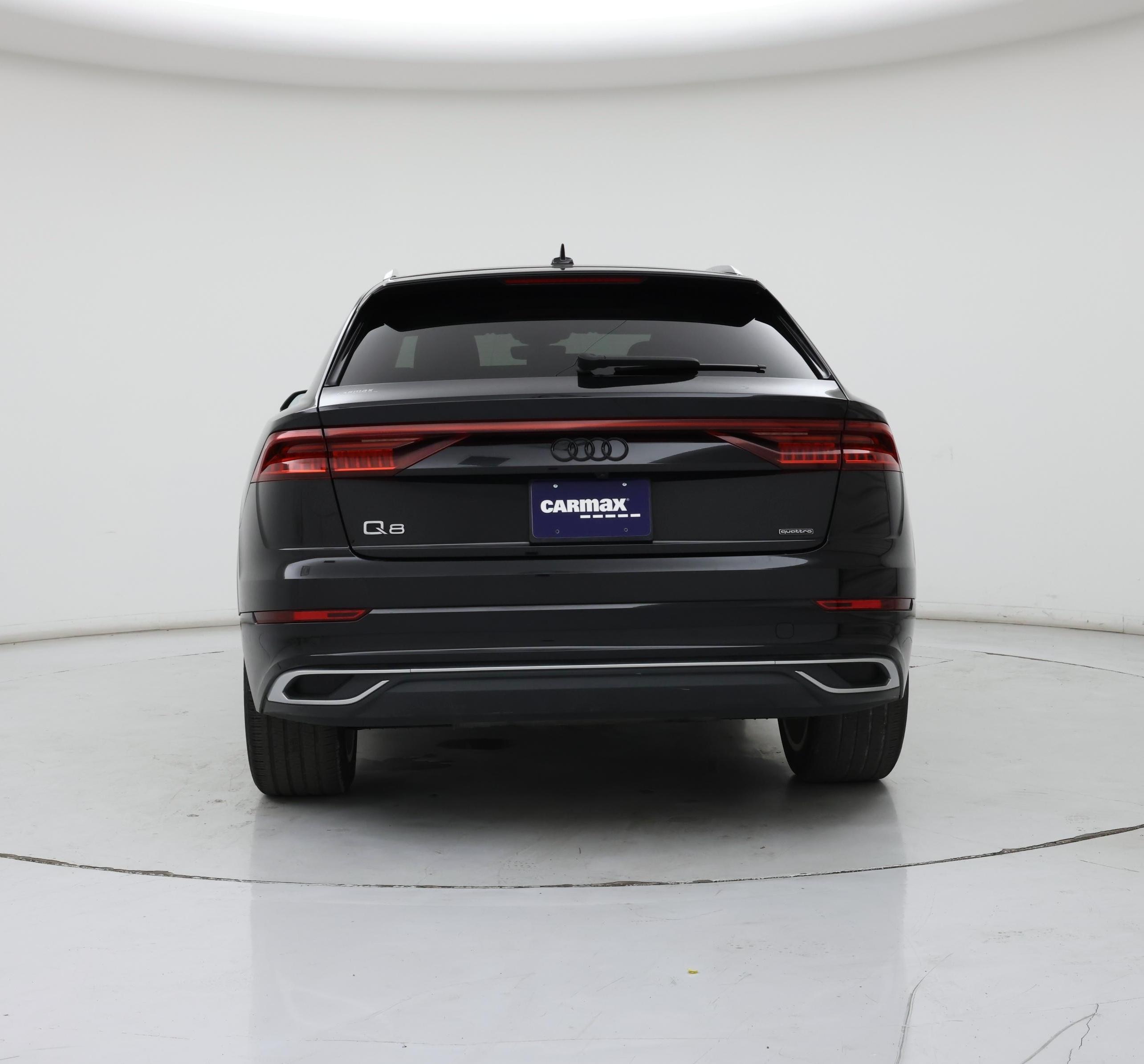 Thumbnail: 2023 Audi Q8 - 6