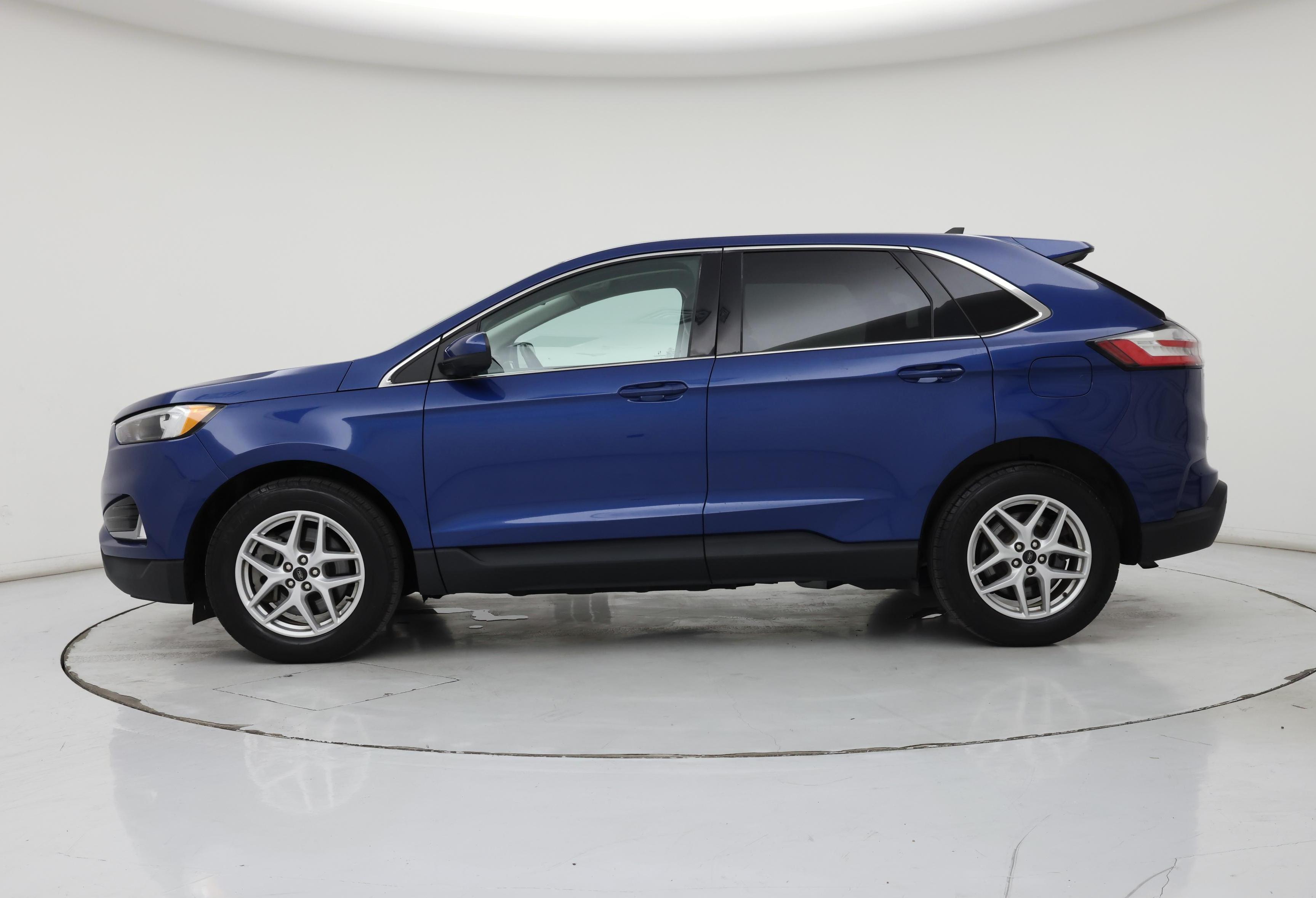 Thumbnail: 2023 Ford Edge - 3