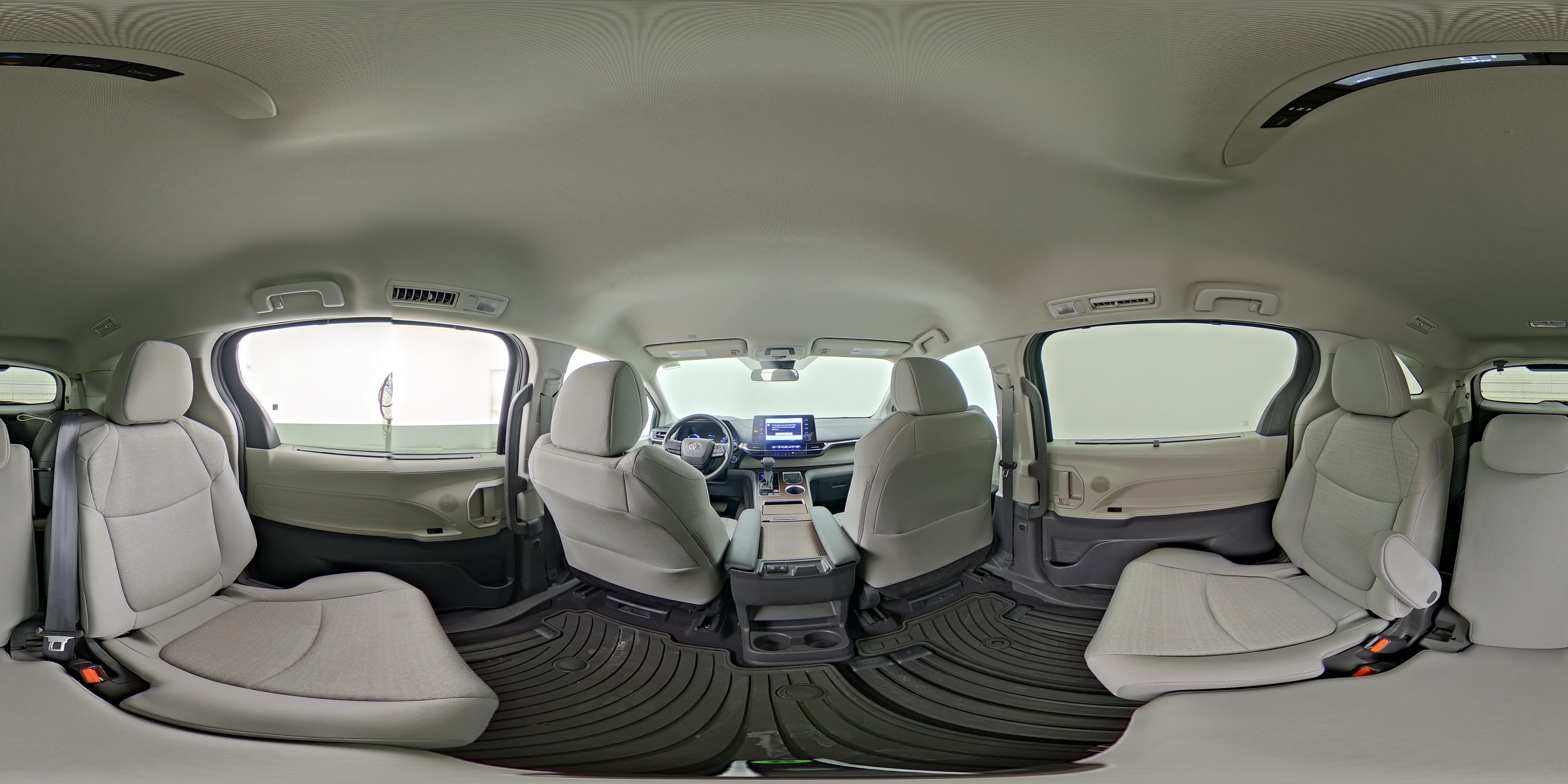 2024 Toyota Sienna LE - Photo 27