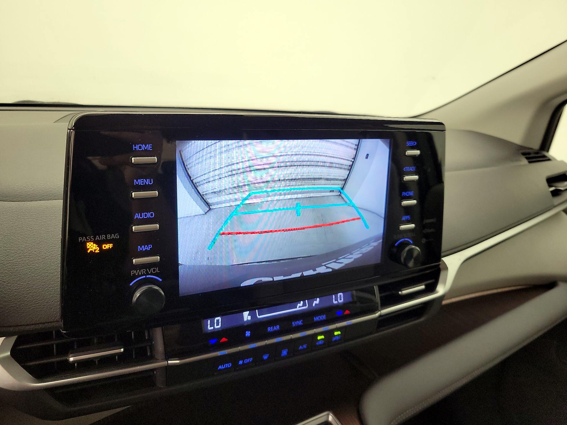 Thumbnail: 2024 Toyota Sienna - 14