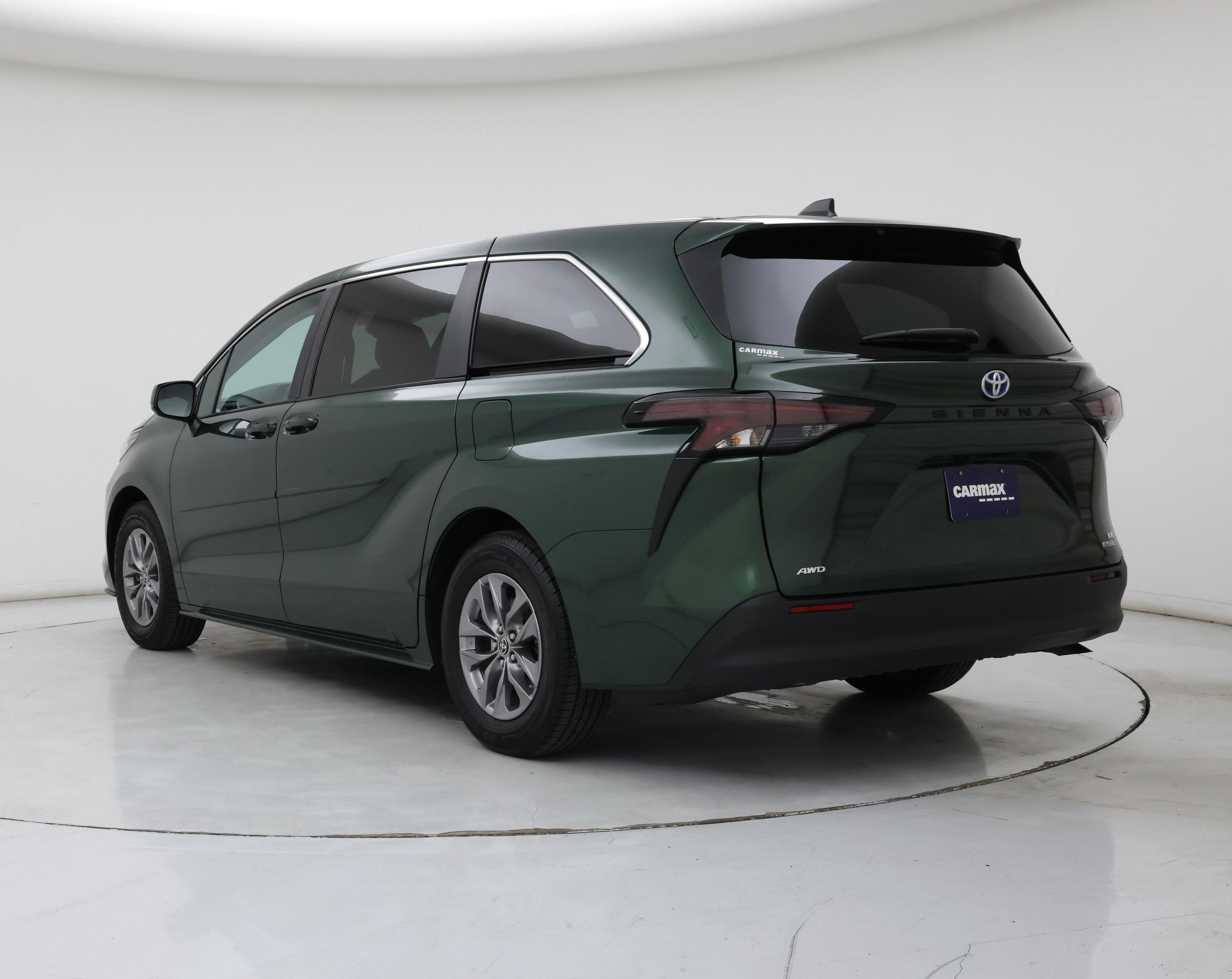 Thumbnail: 2024 Toyota Sienna - 2