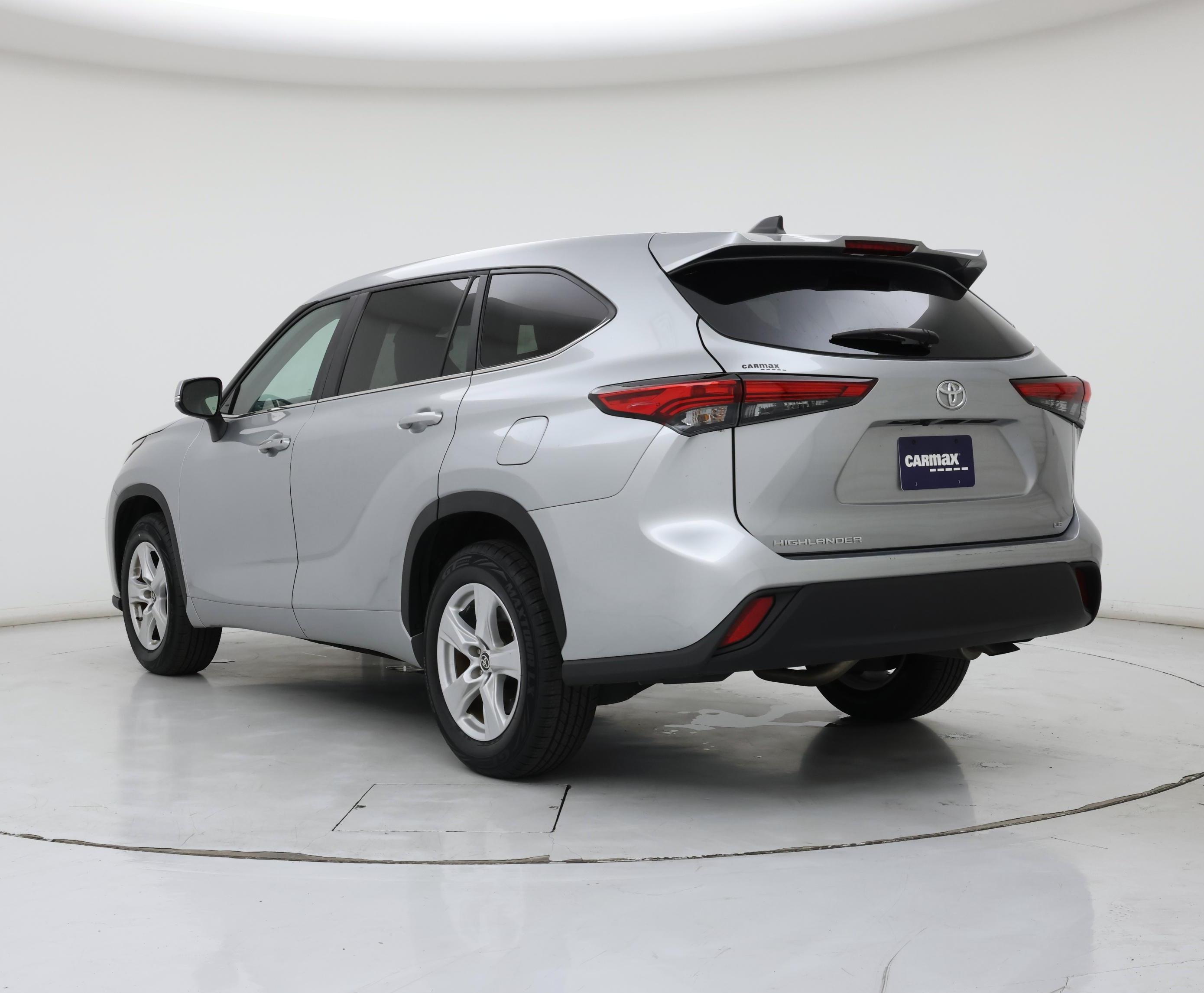 Thumbnail: 2023 Toyota Highlander - 2