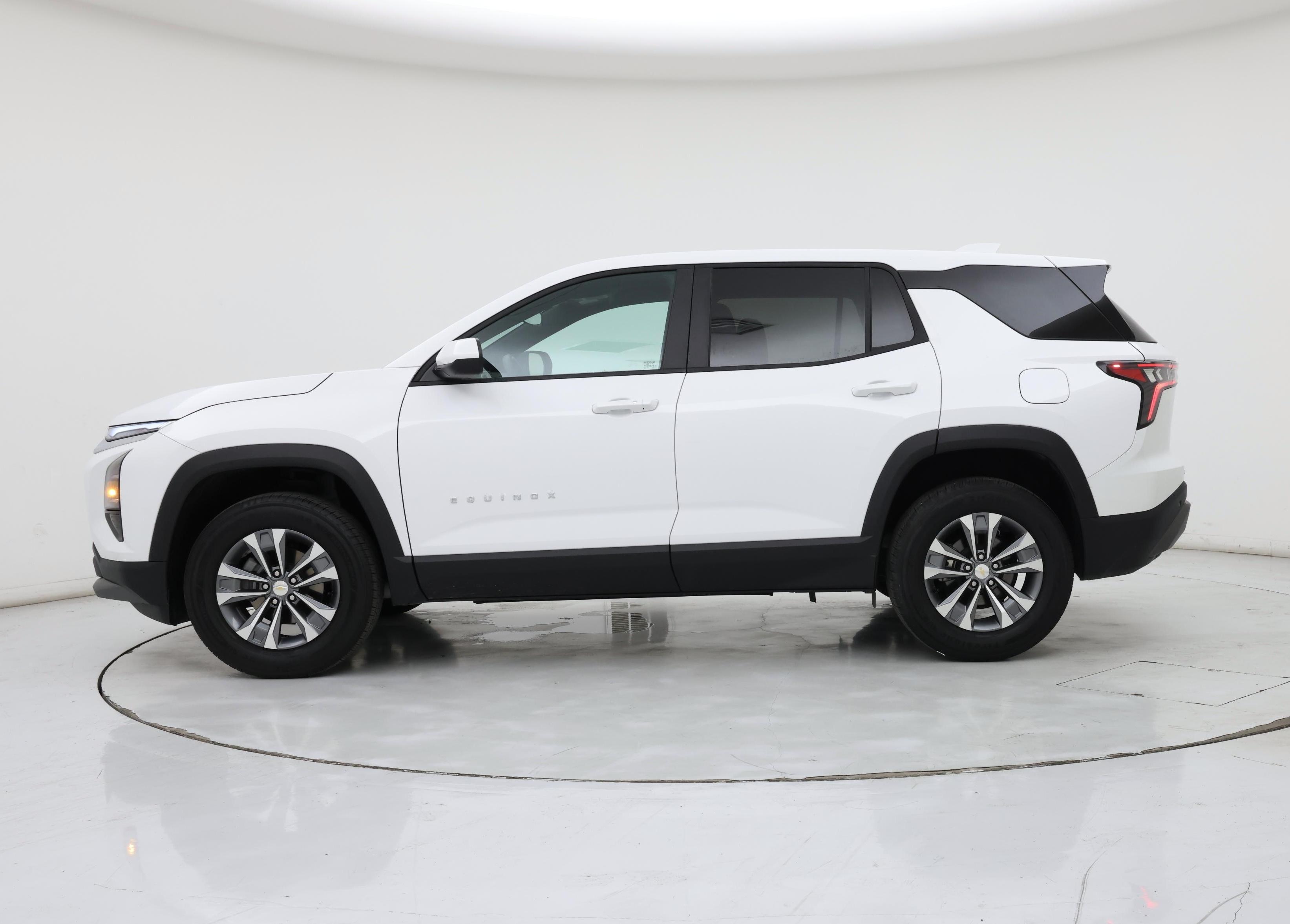 Thumbnail: 2026 Chevrolet Equinox - 3