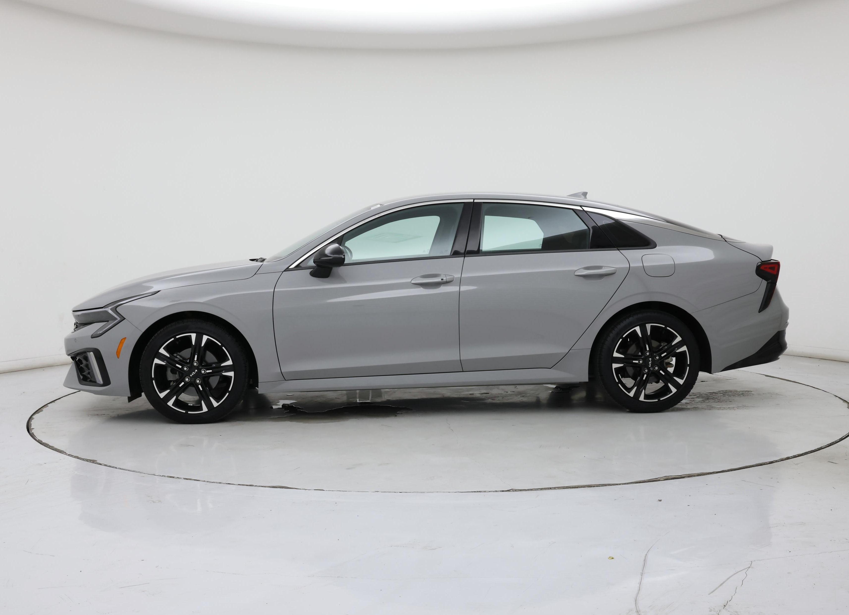 Thumbnail: 2025 Kia K5 - 3