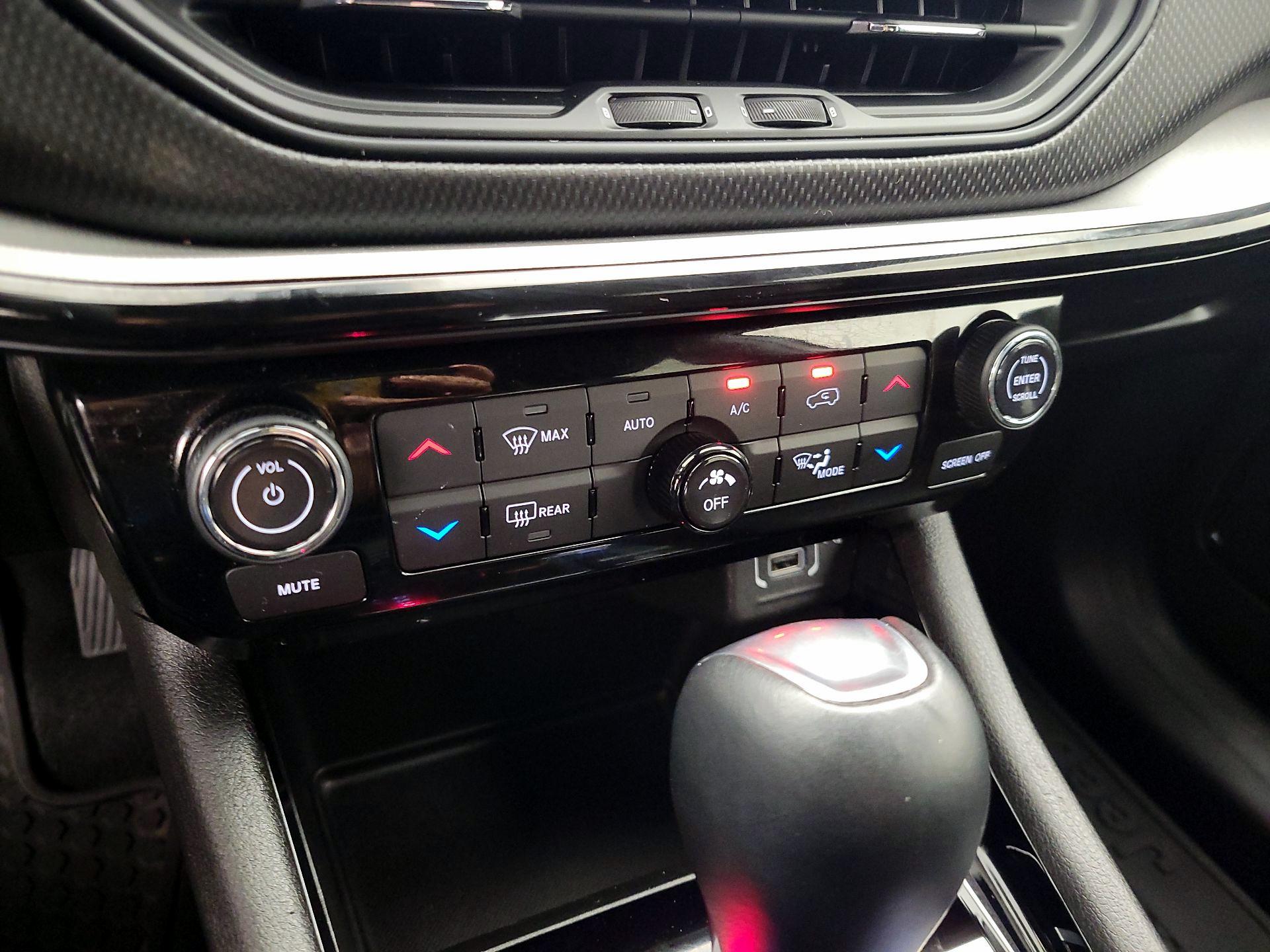 Thumbnail: 2025 Jeep Compass - 16