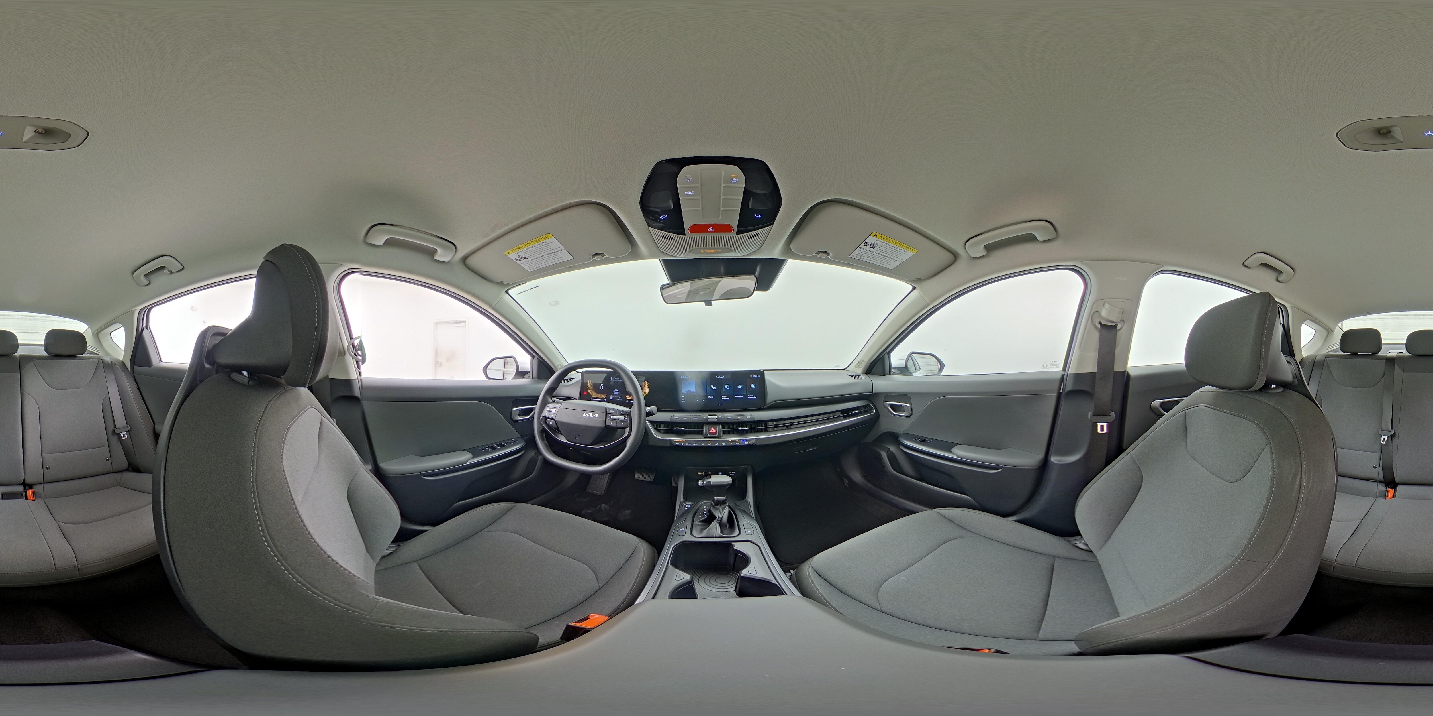 2025 Kia K4 LXS - Photo 24