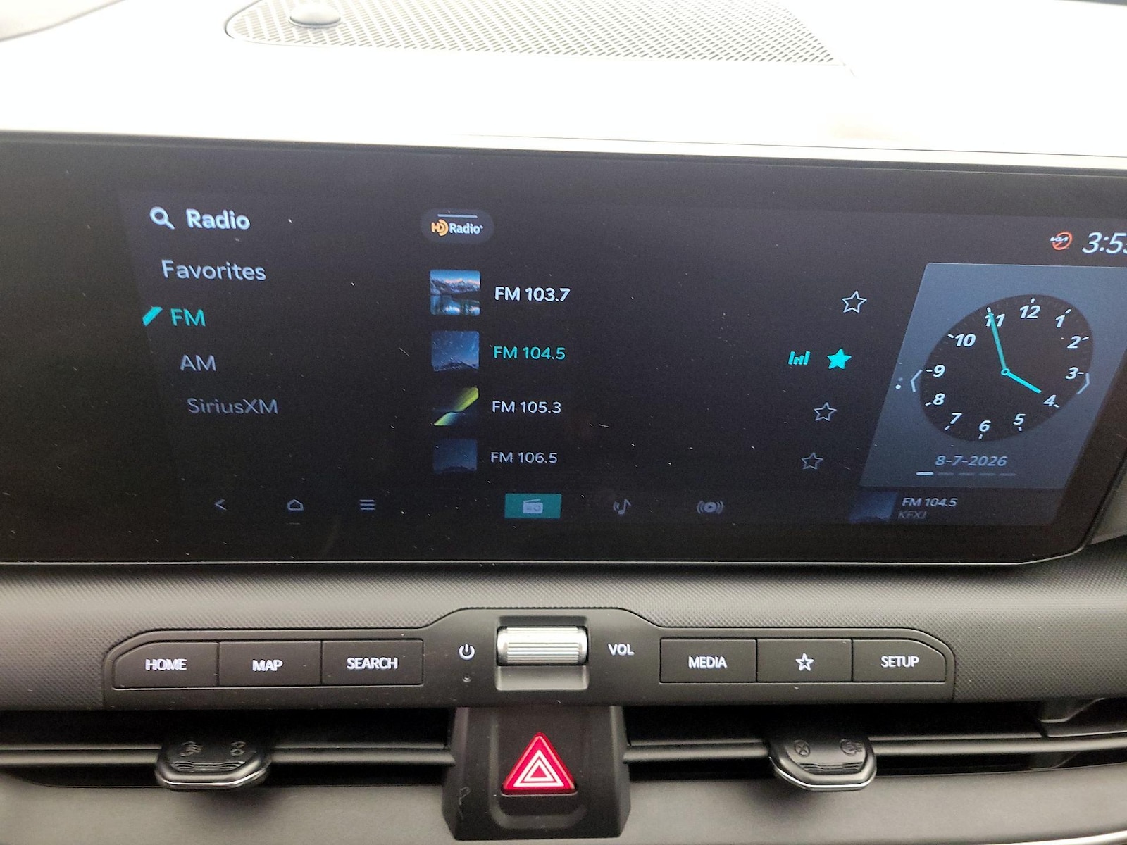 2025 Kia K4 LXS - Photo 16