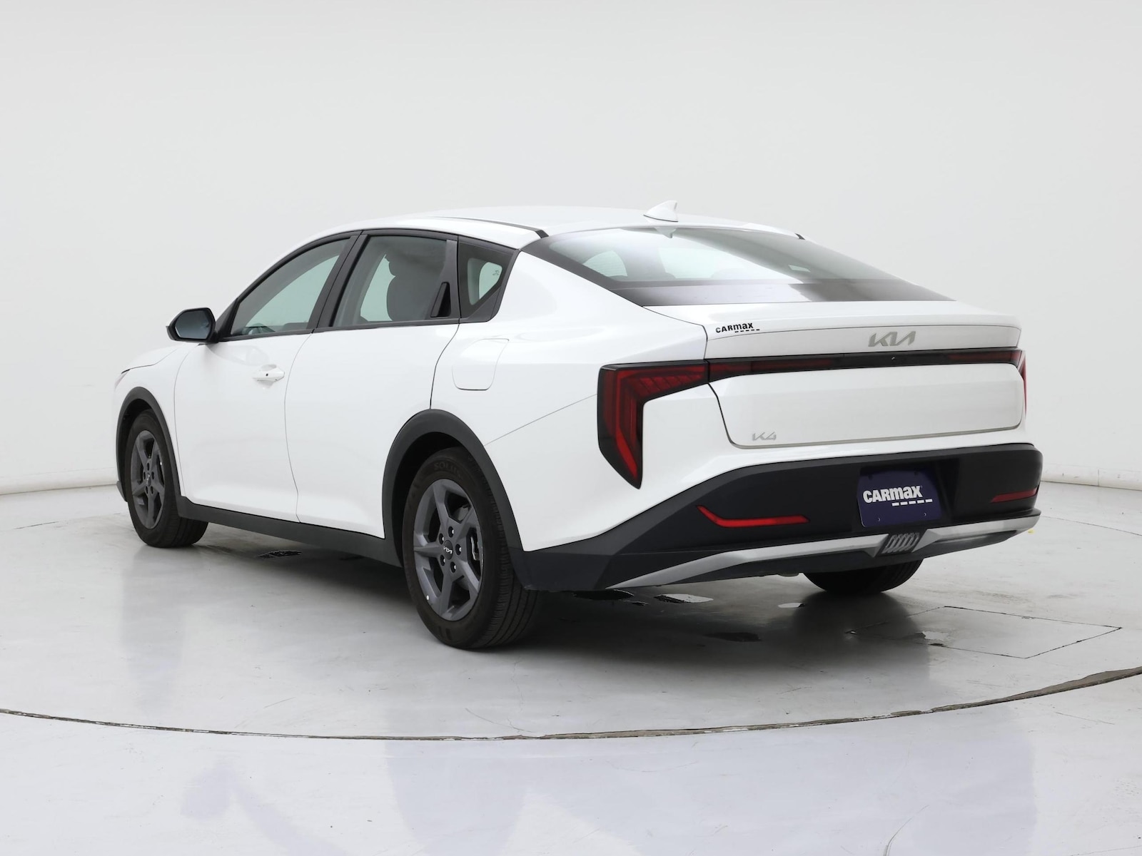 2025 Kia K4 LXS - Photo 3