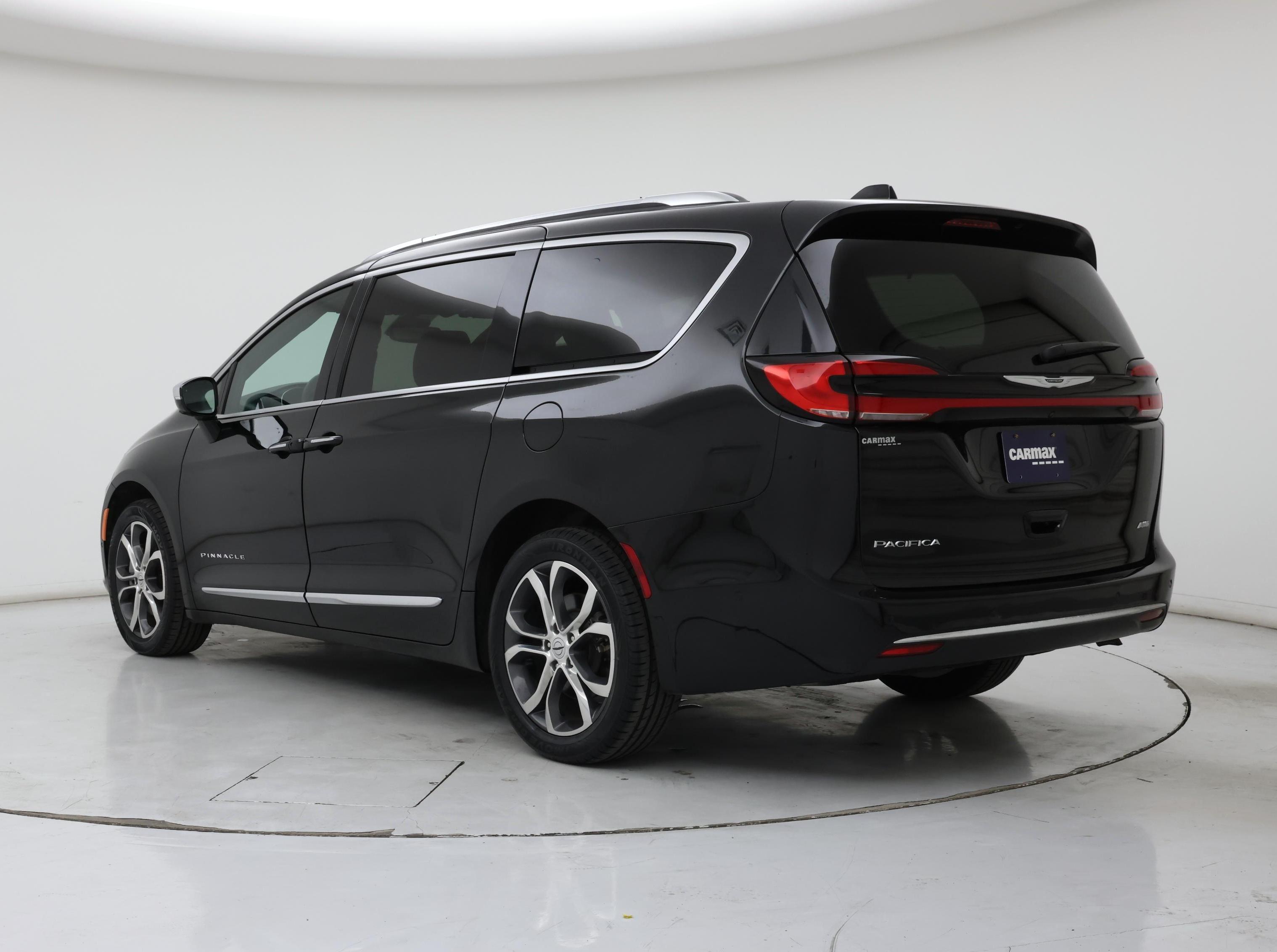 Thumbnail: 2024 Chrysler Pacifica - 2