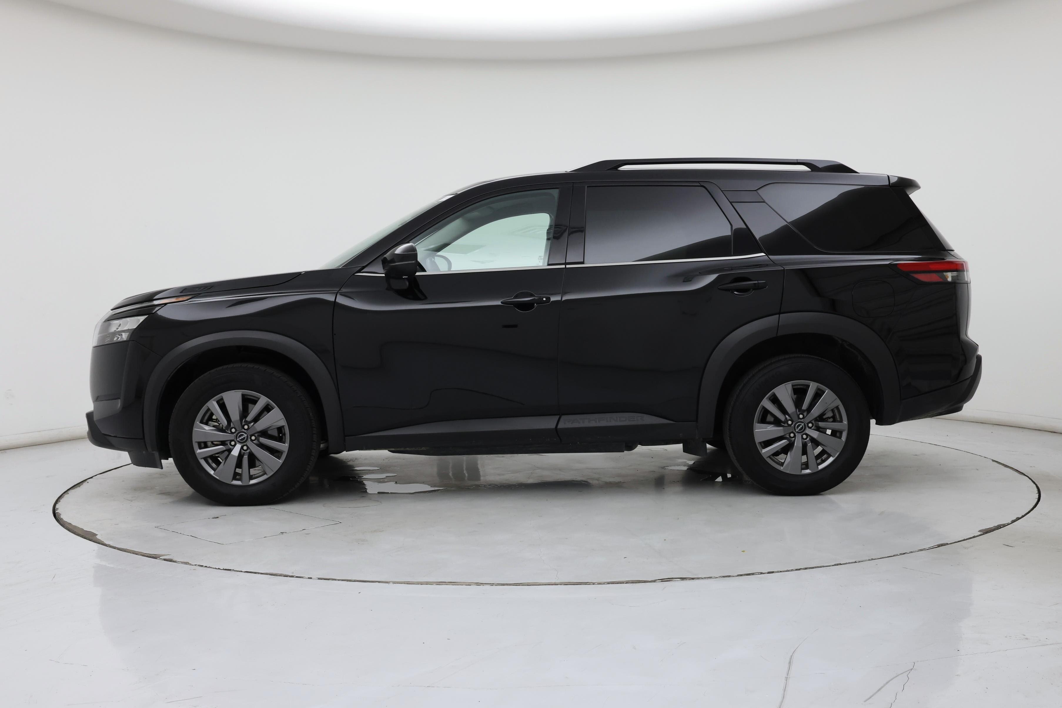 Thumbnail: 2025 Nissan Pathfinder - 3