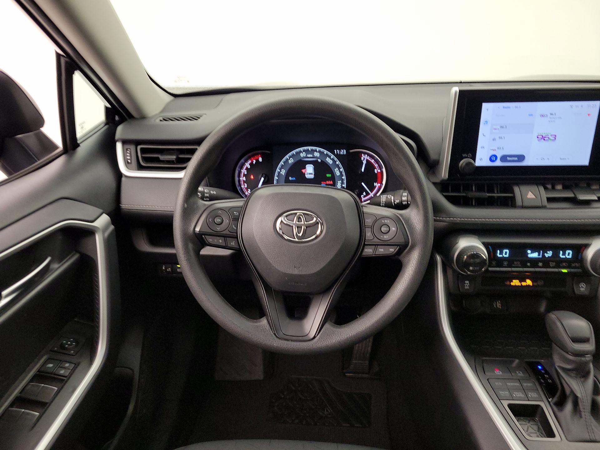 Thumbnail: 2025 Toyota RAV4 - 10