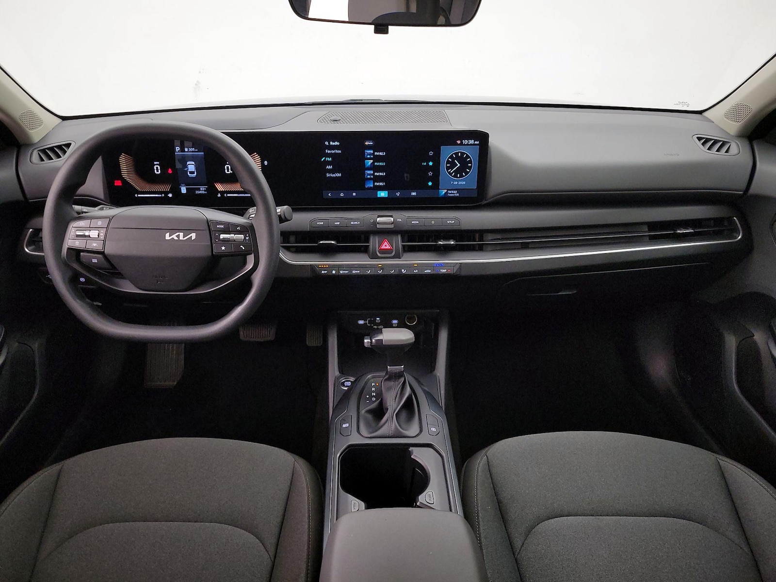 2025 Kia K4 LXS - Photo 10