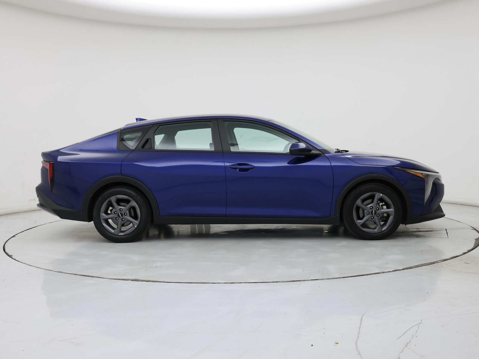 2025 Kia K4 LXS - Photo 8