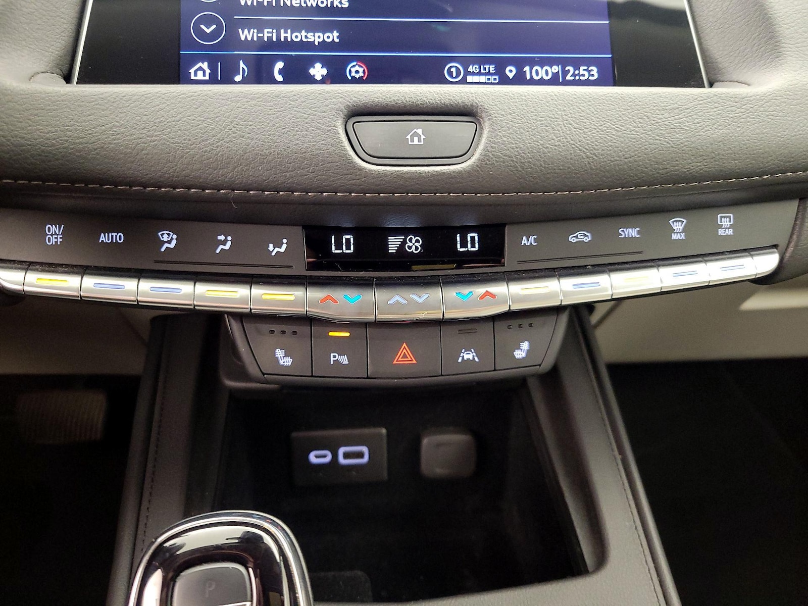 2023 Cadillac XT4 Luxury - Photo 17