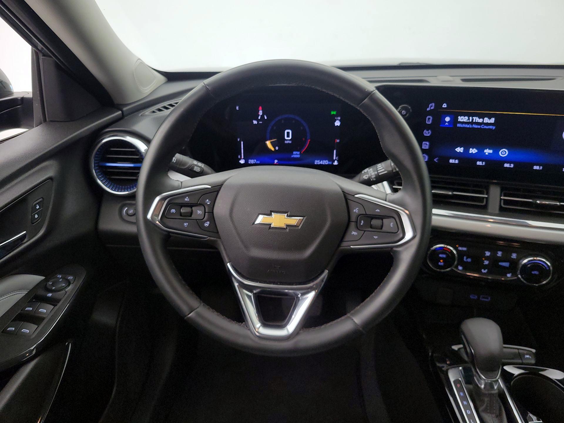 Thumbnail: 2025 Chevrolet Trax - 10