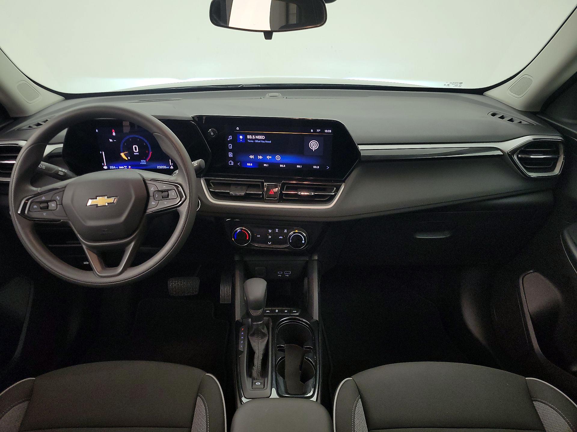 Thumbnail: 2025 Chevrolet TrailBlazer - 9