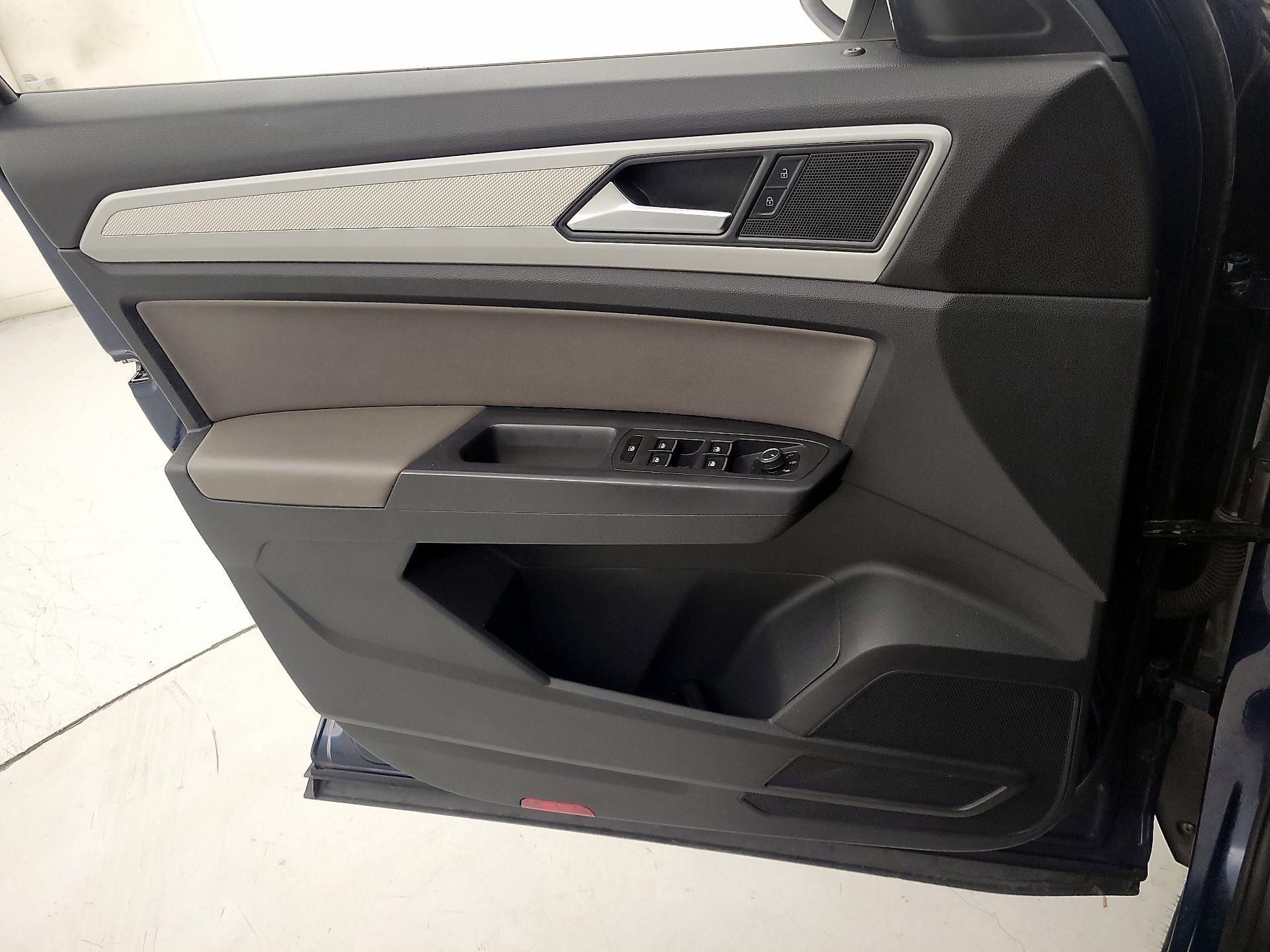 Thumbnail: 2021 Volkswagen Atlas - 12
