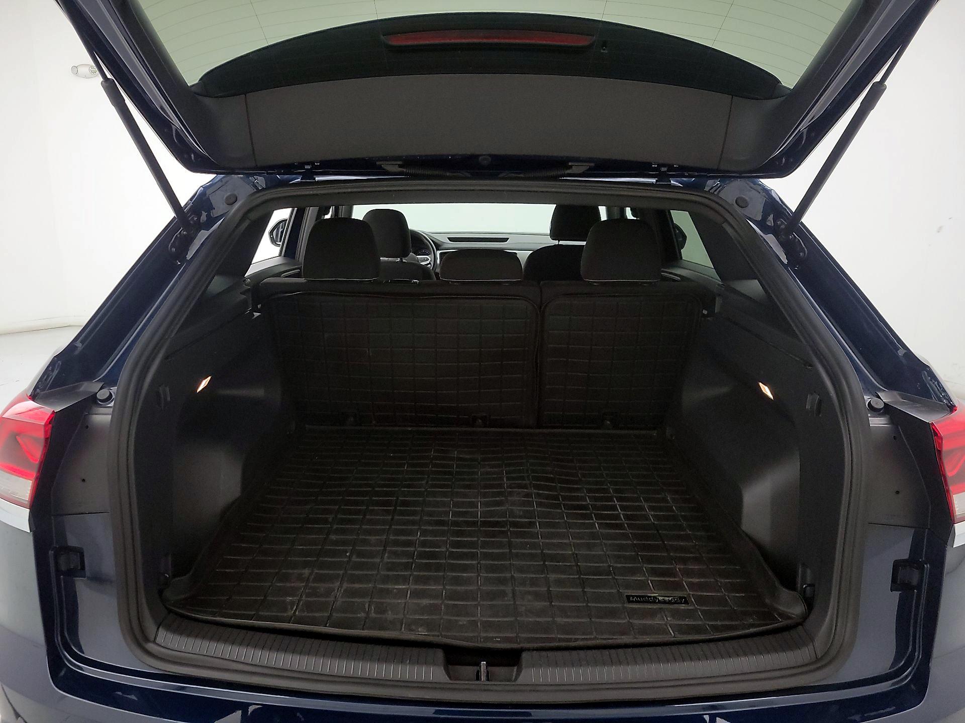 Thumbnail: 2021 Volkswagen Atlas - 20