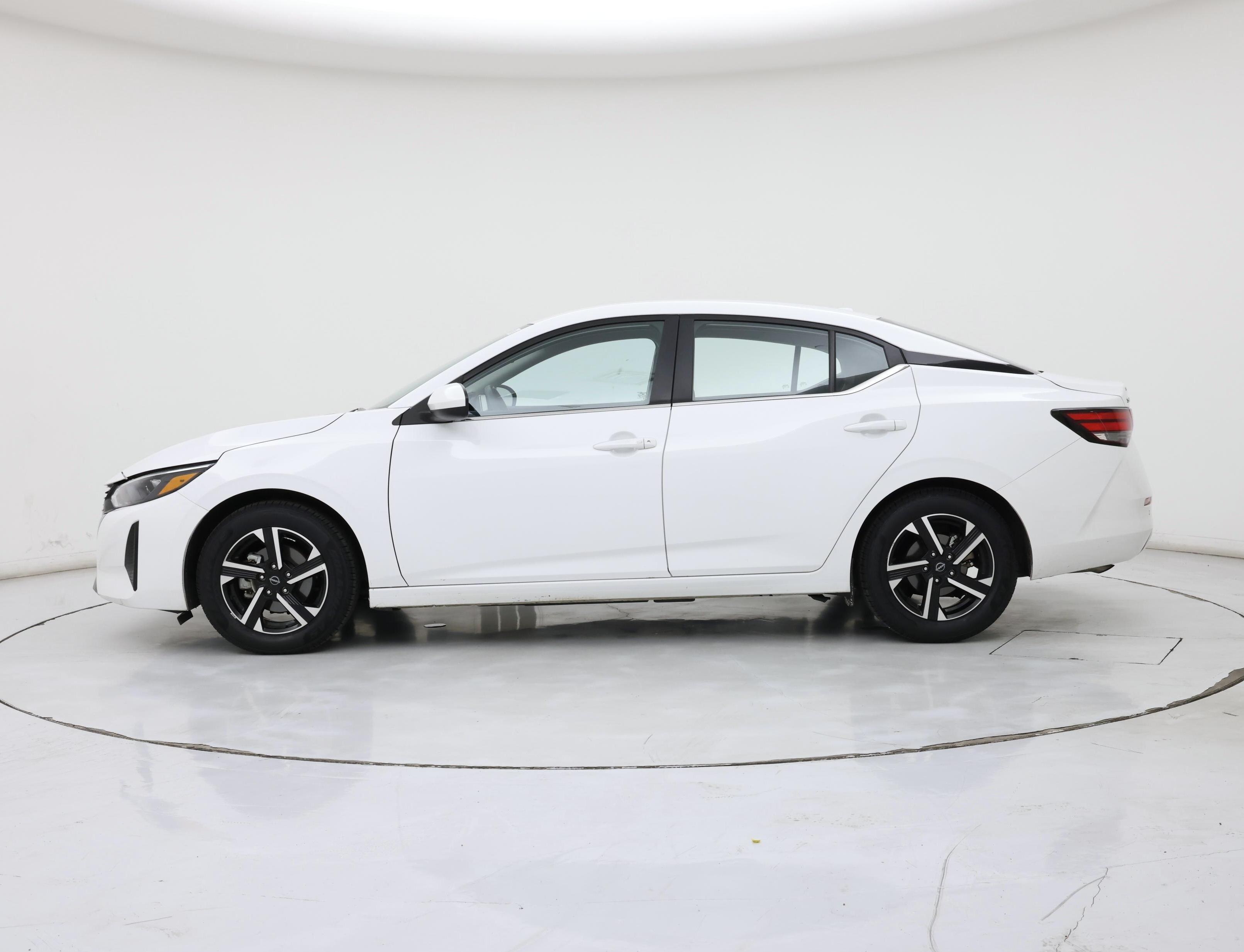 Thumbnail: 2025 Nissan Sentra - 3