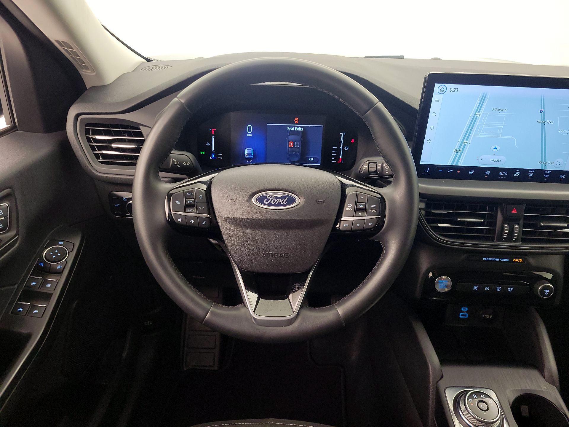 Thumbnail: 2023 Ford Escape - 10