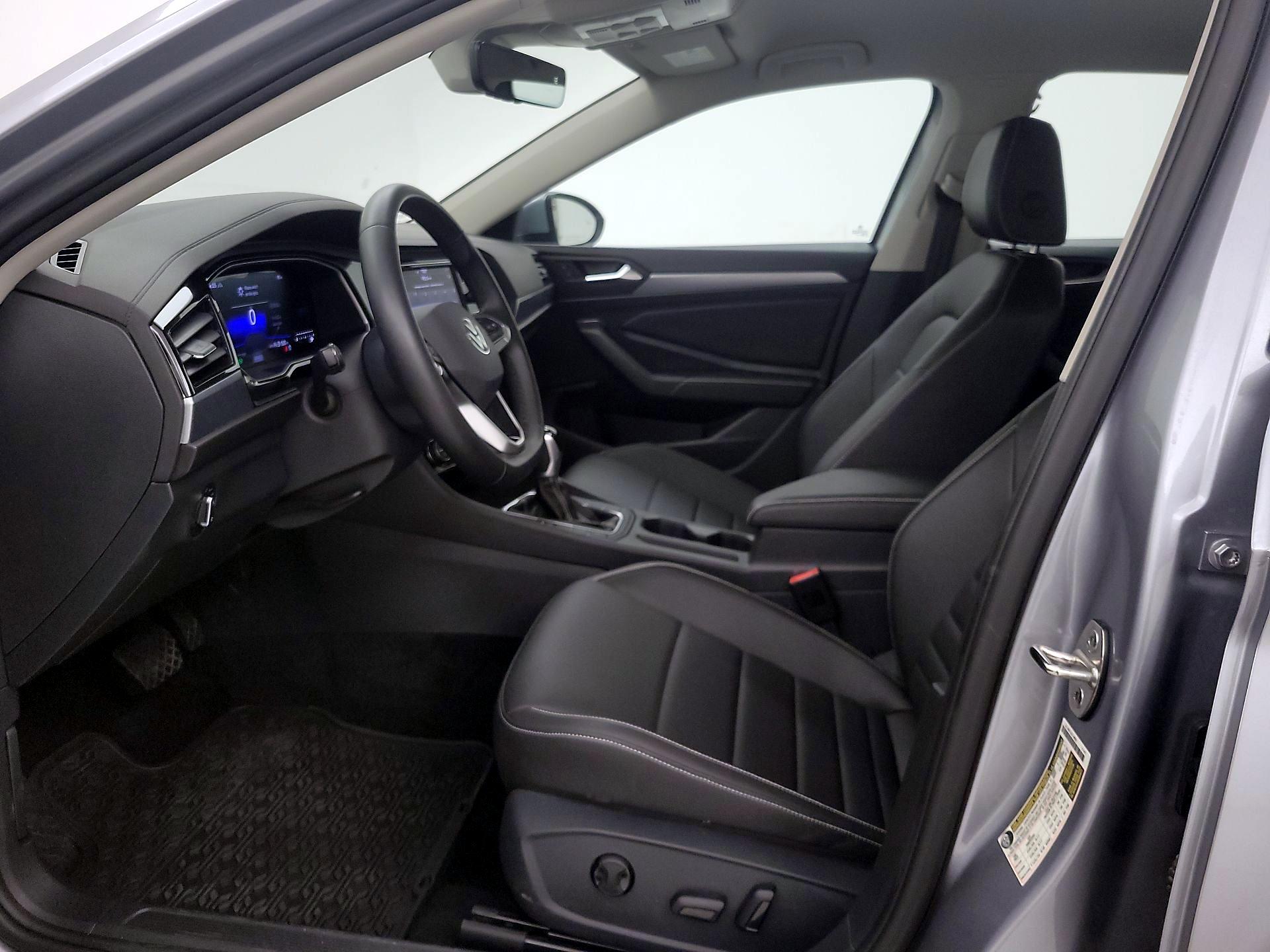 Thumbnail: 2024 Volkswagen Jetta - 11