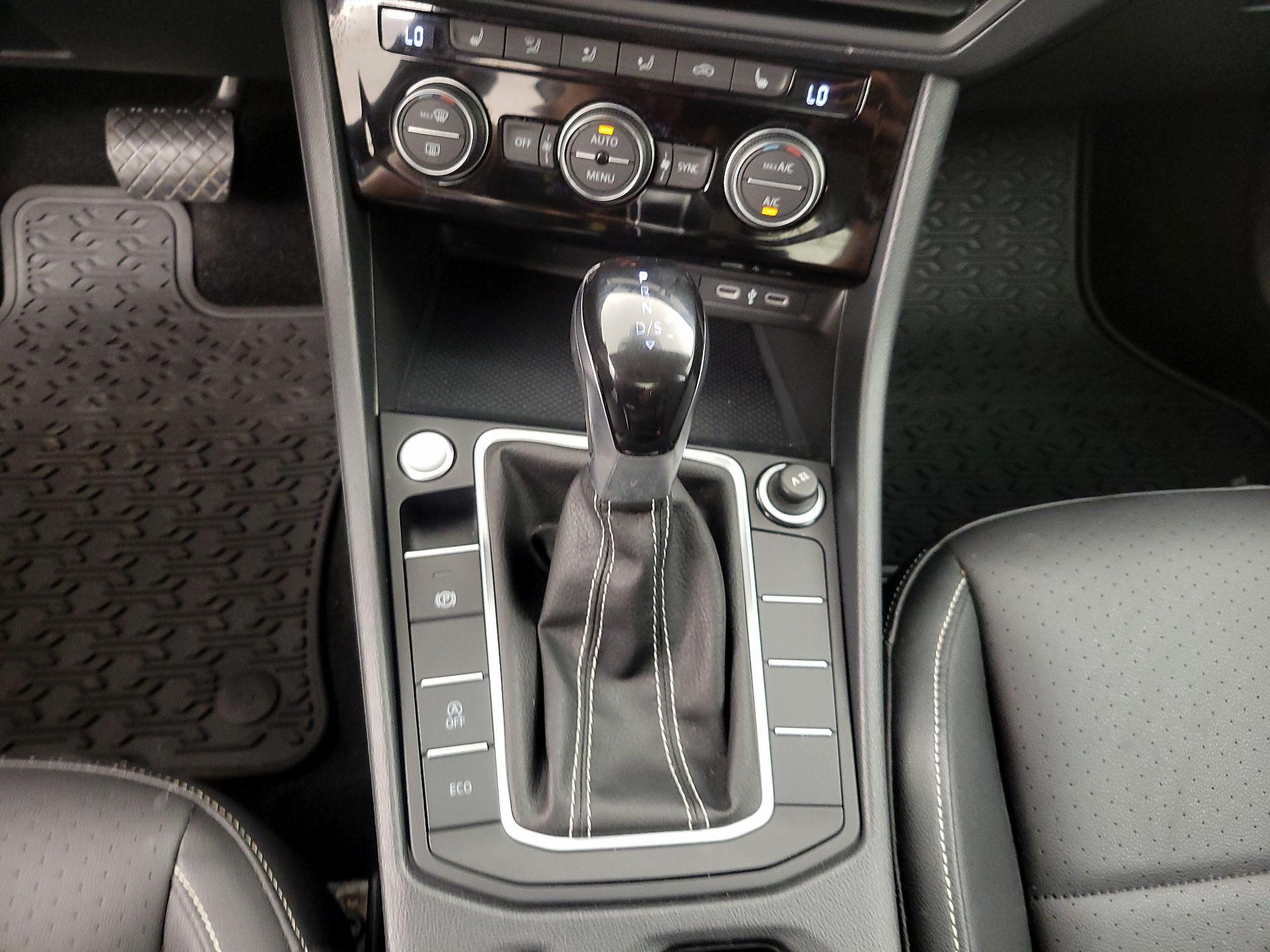 Thumbnail: 2024 Volkswagen Jetta - 17