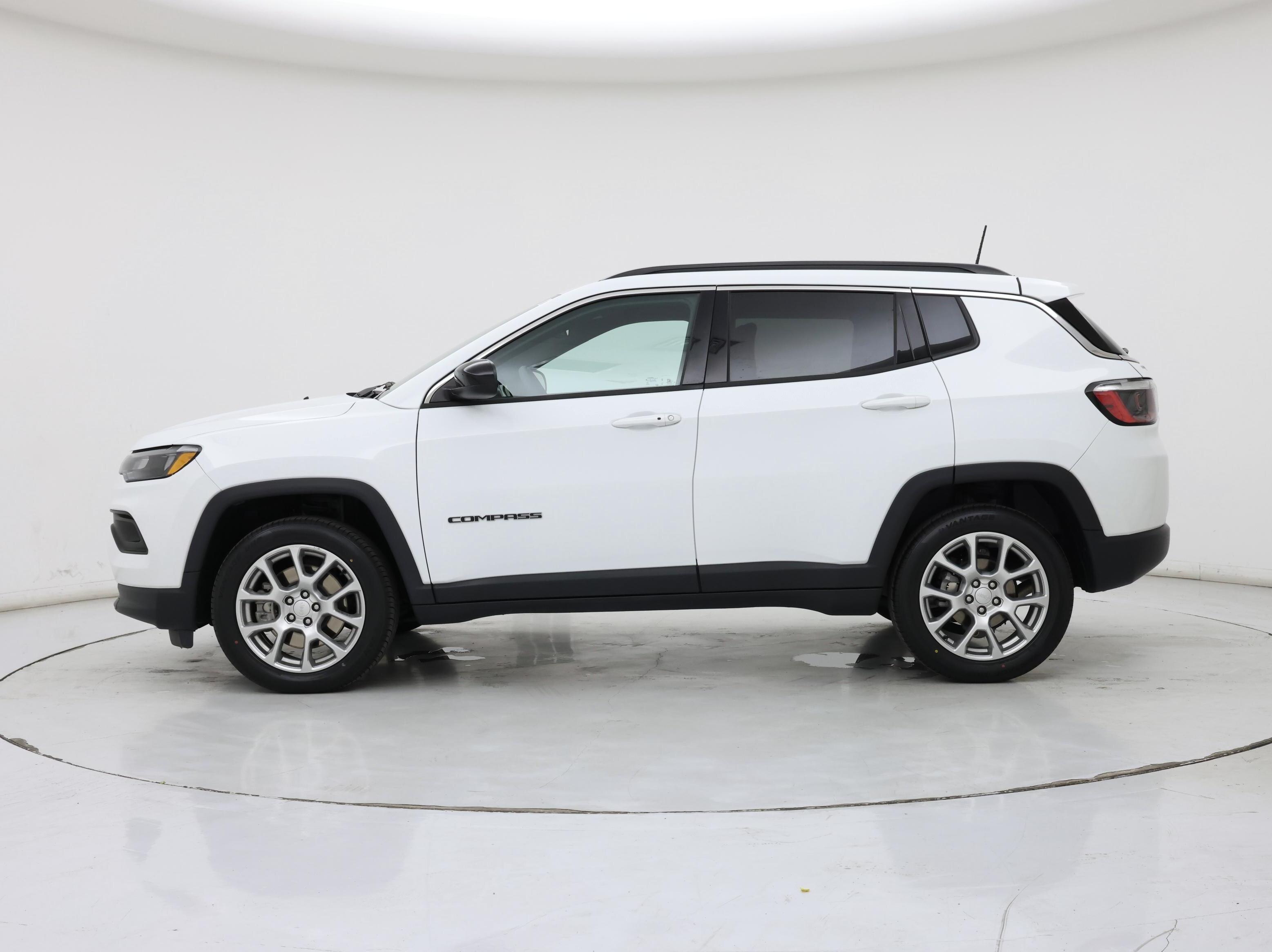 Thumbnail: 2024 Jeep Compass - 3