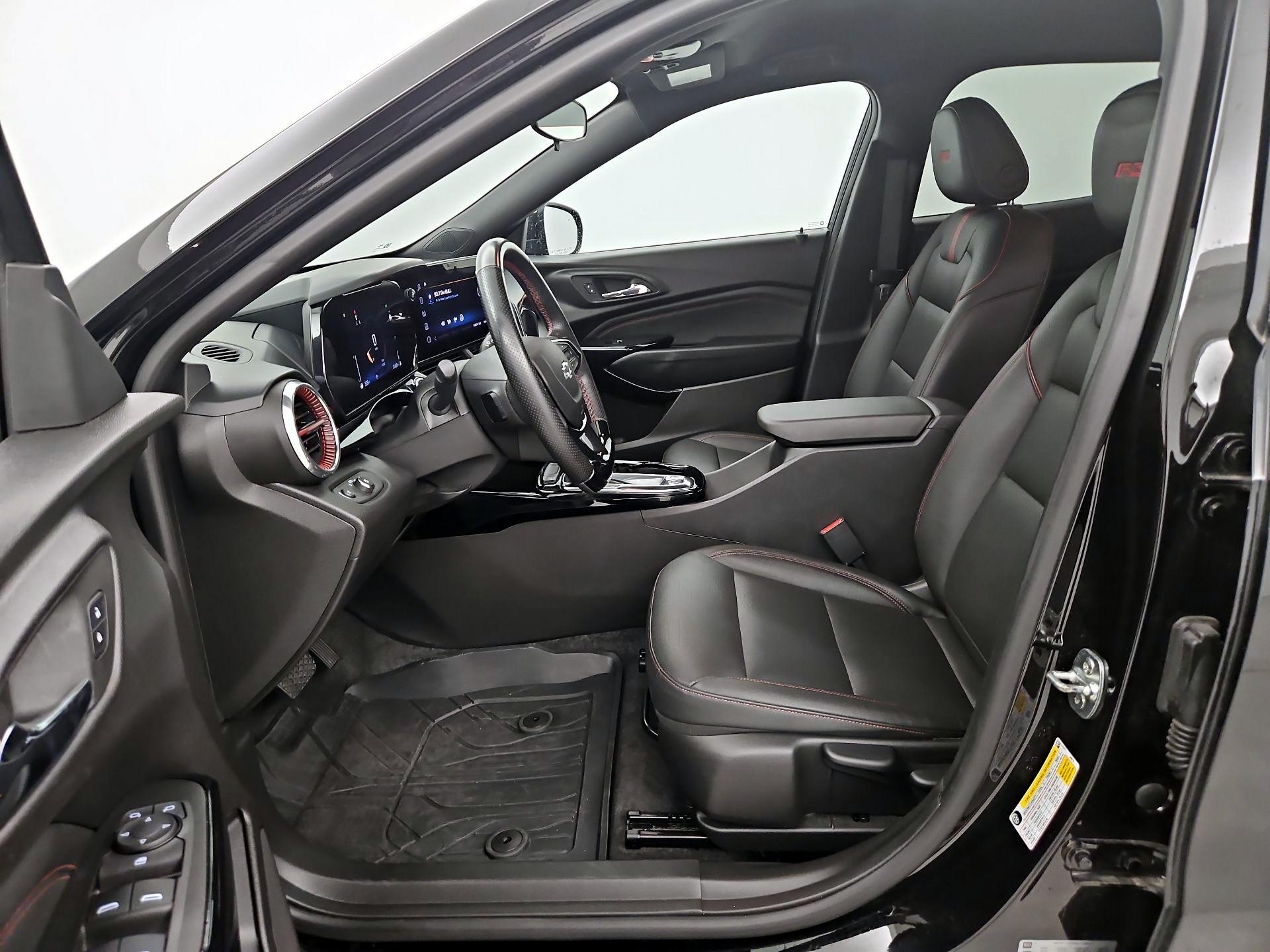 Thumbnail: 2025 Chevrolet Trax - 11