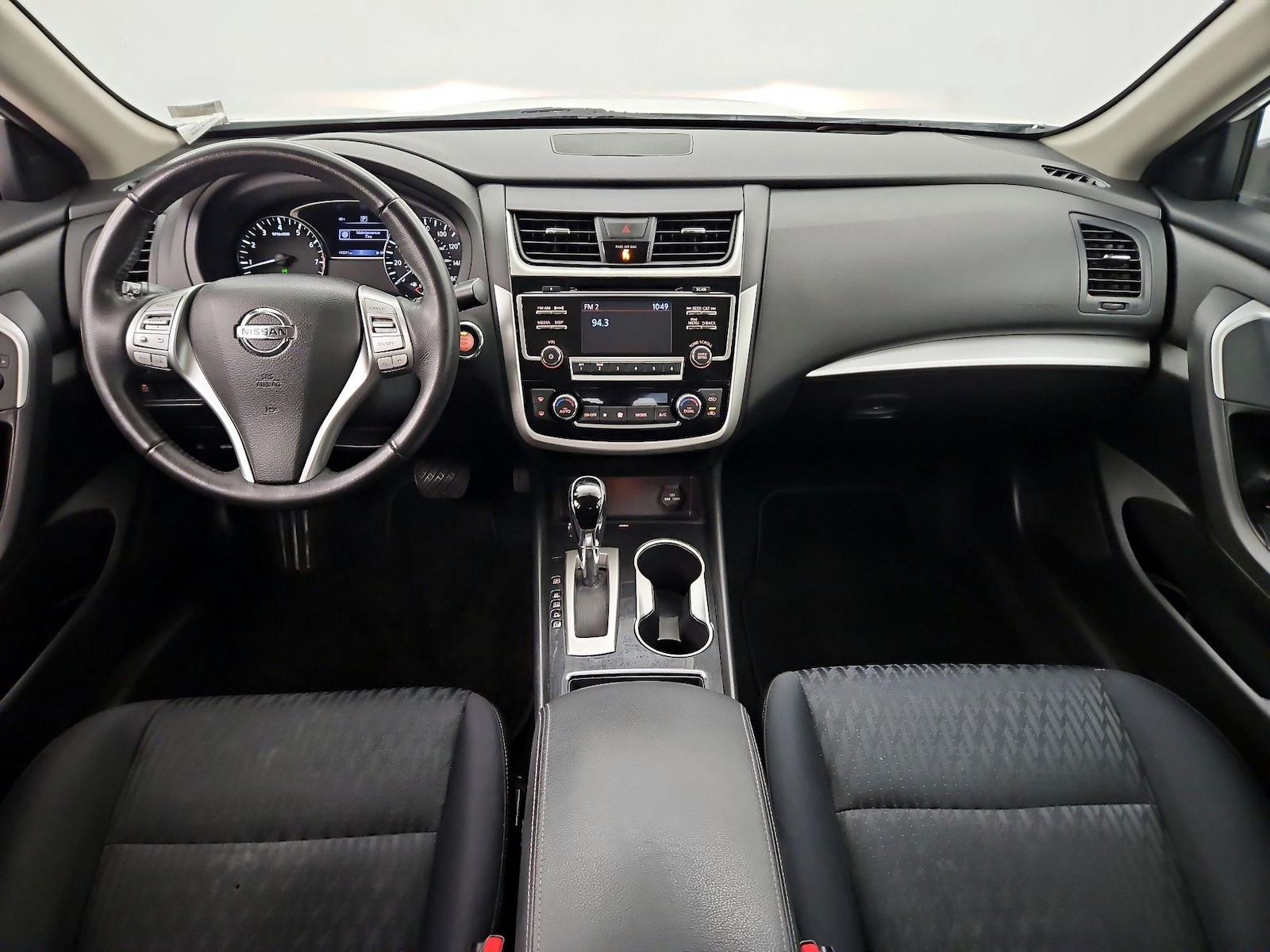 2018 Nissan Altima SV - Photo 10