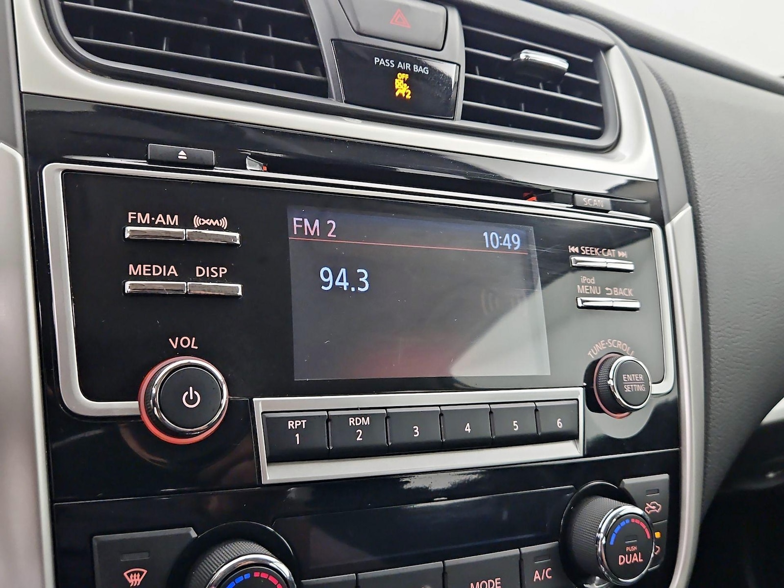 2018 Nissan Altima SV - Photo 16