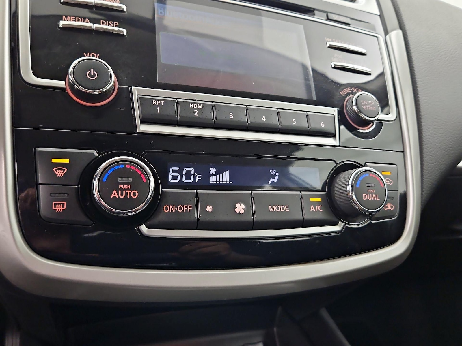 2018 Nissan Altima SV - Photo 17