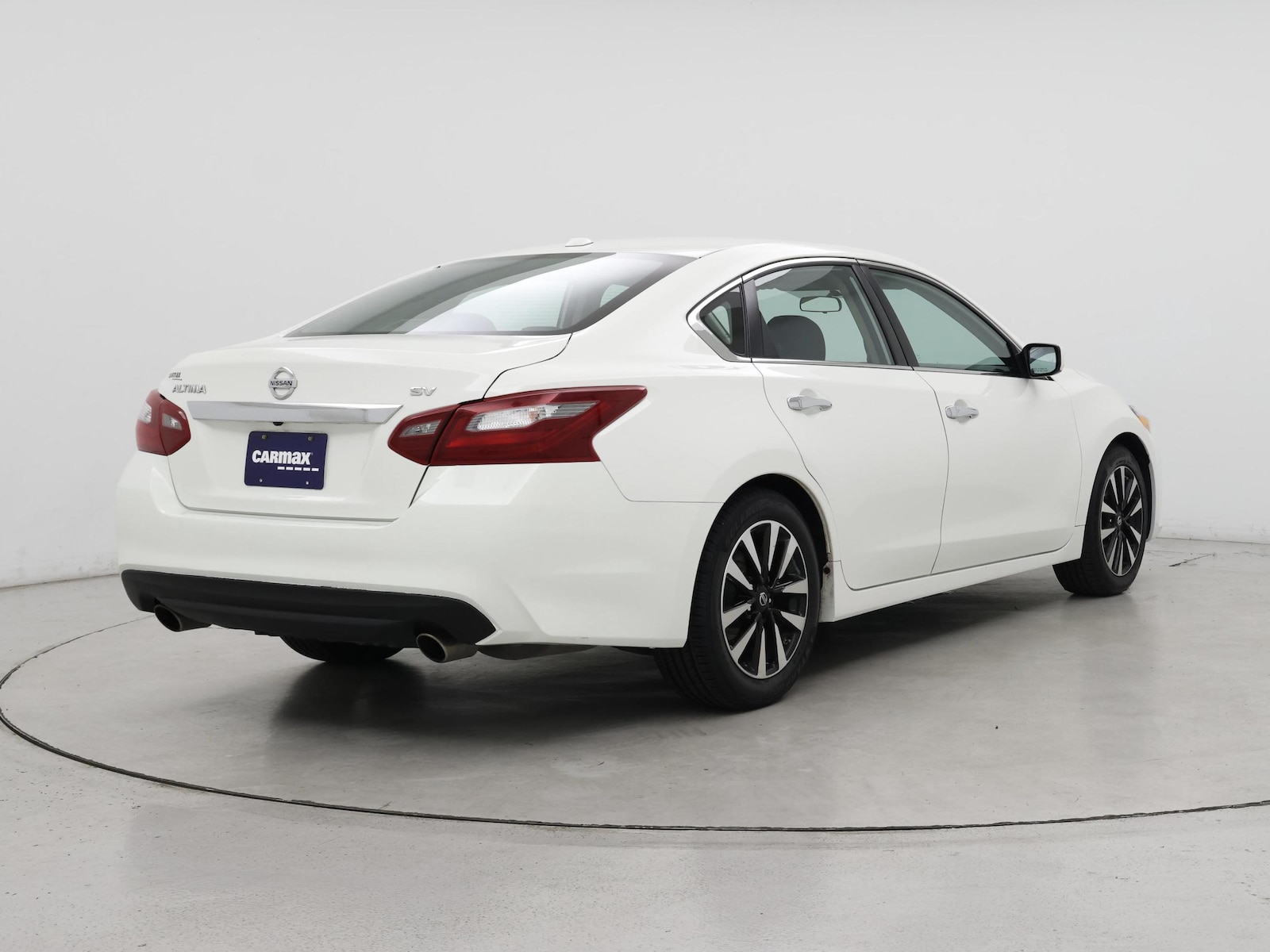 2018 Nissan Altima SV - Photo 9
