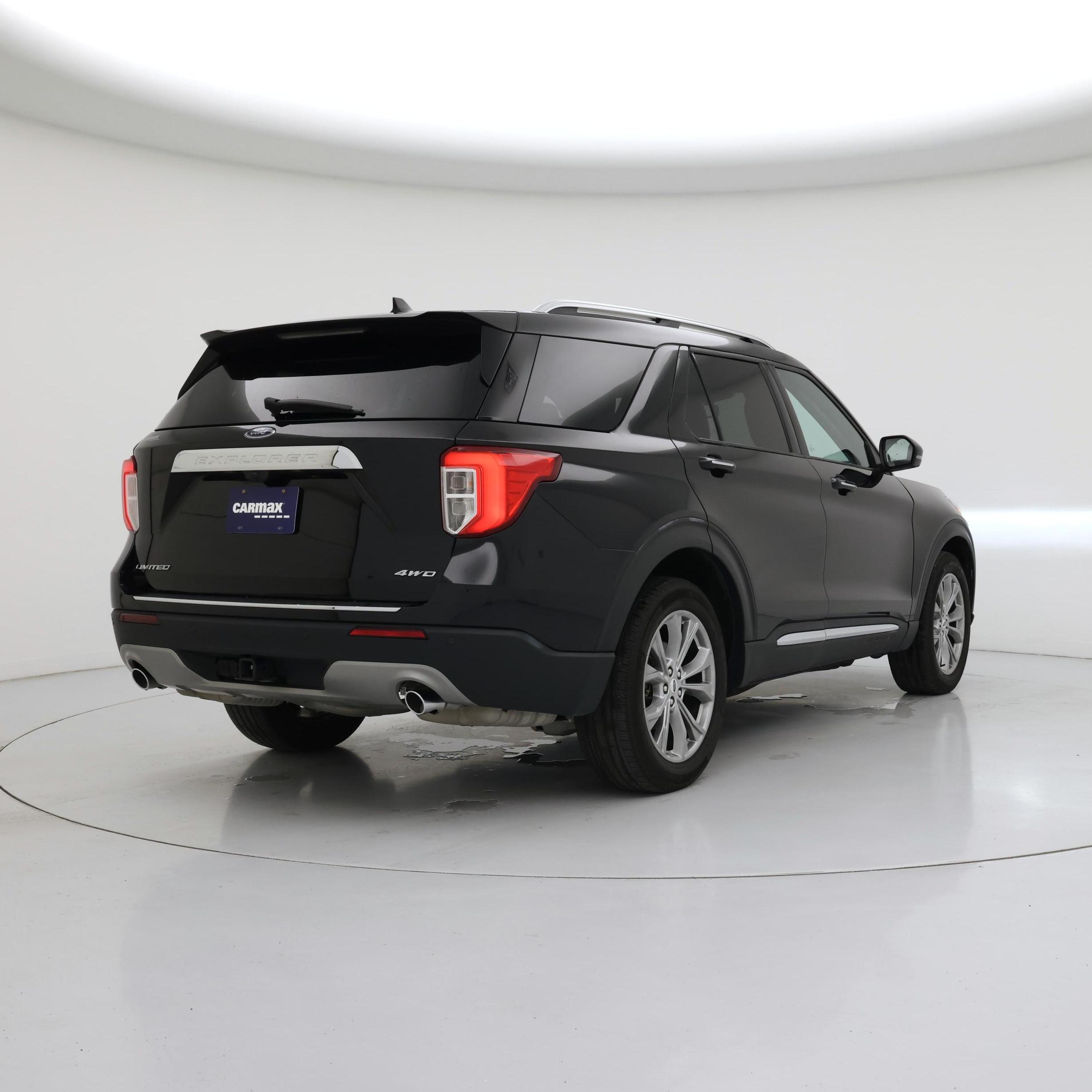 Thumbnail: 2023 Ford Explorer - 8