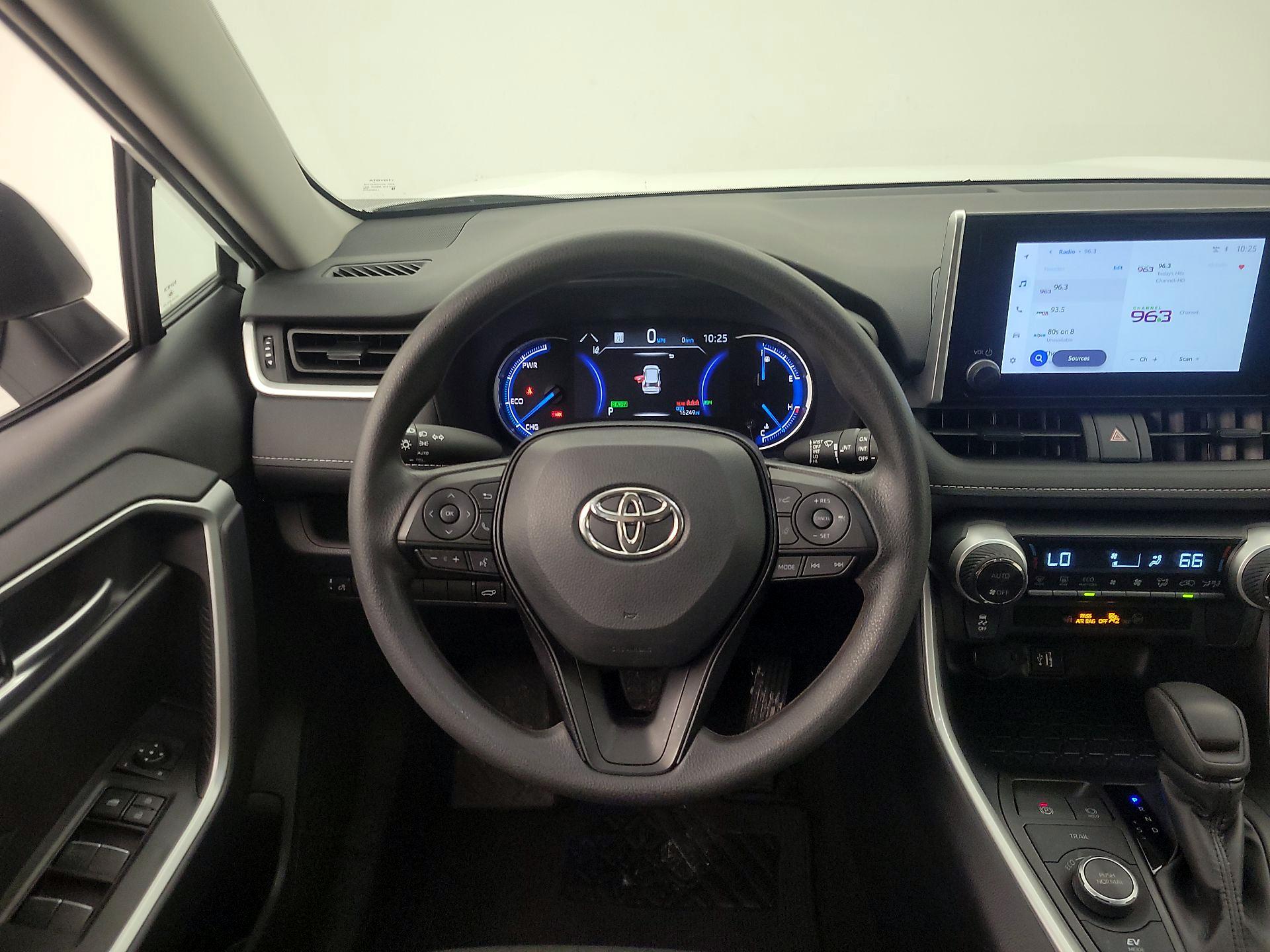 Thumbnail: 2025 Toyota RAV4 - 10