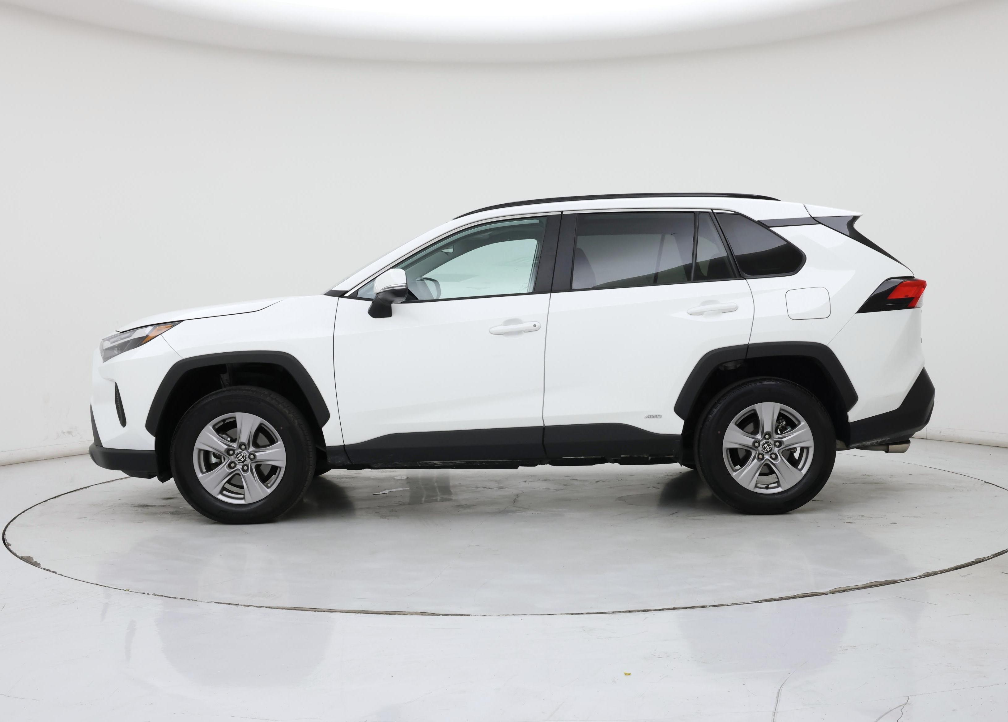 Thumbnail: 2025 Toyota RAV4 - 3