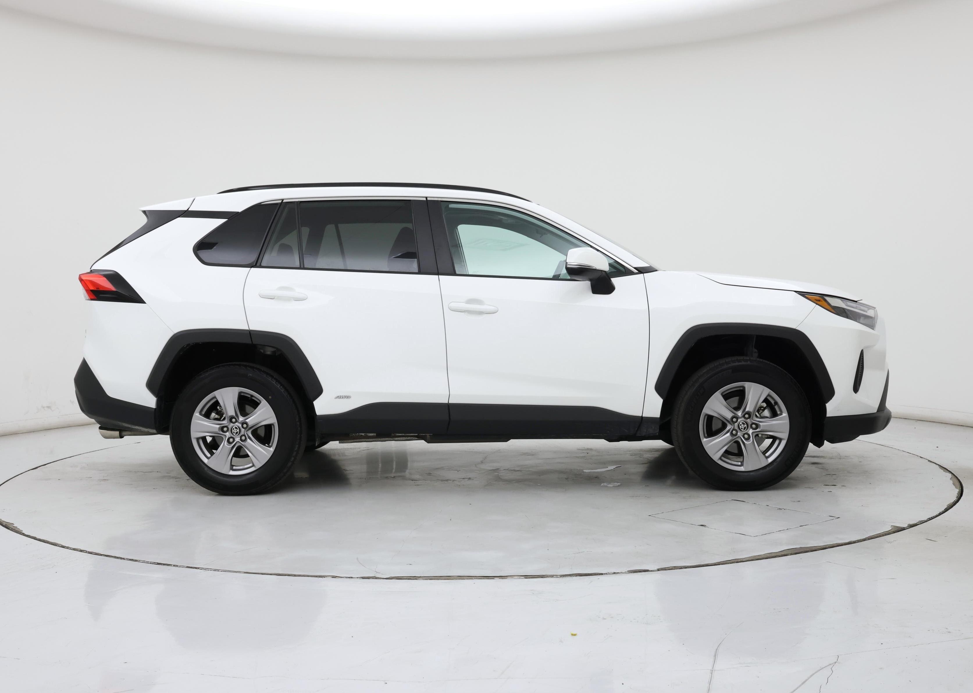 Thumbnail: 2025 Toyota RAV4 - 7