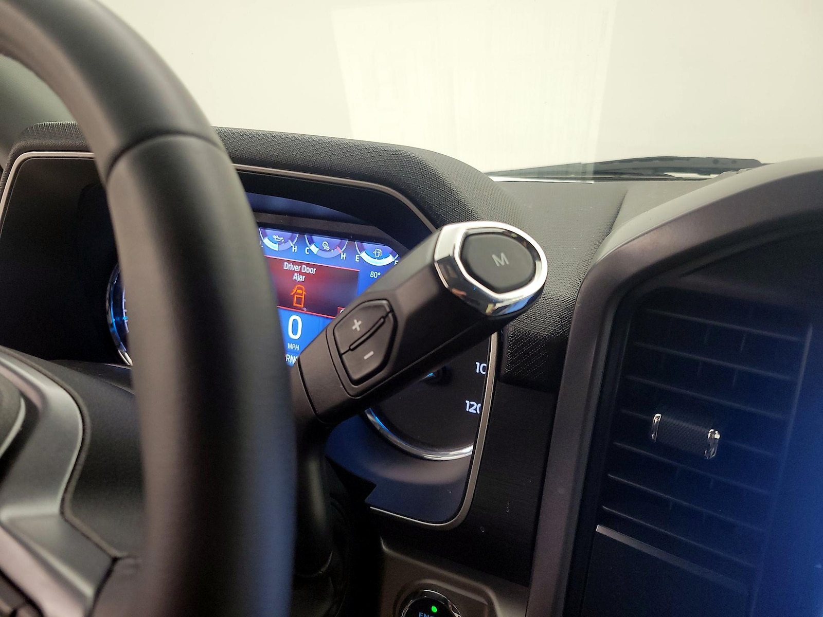2023 Ford F-150 XLT - Photo 19