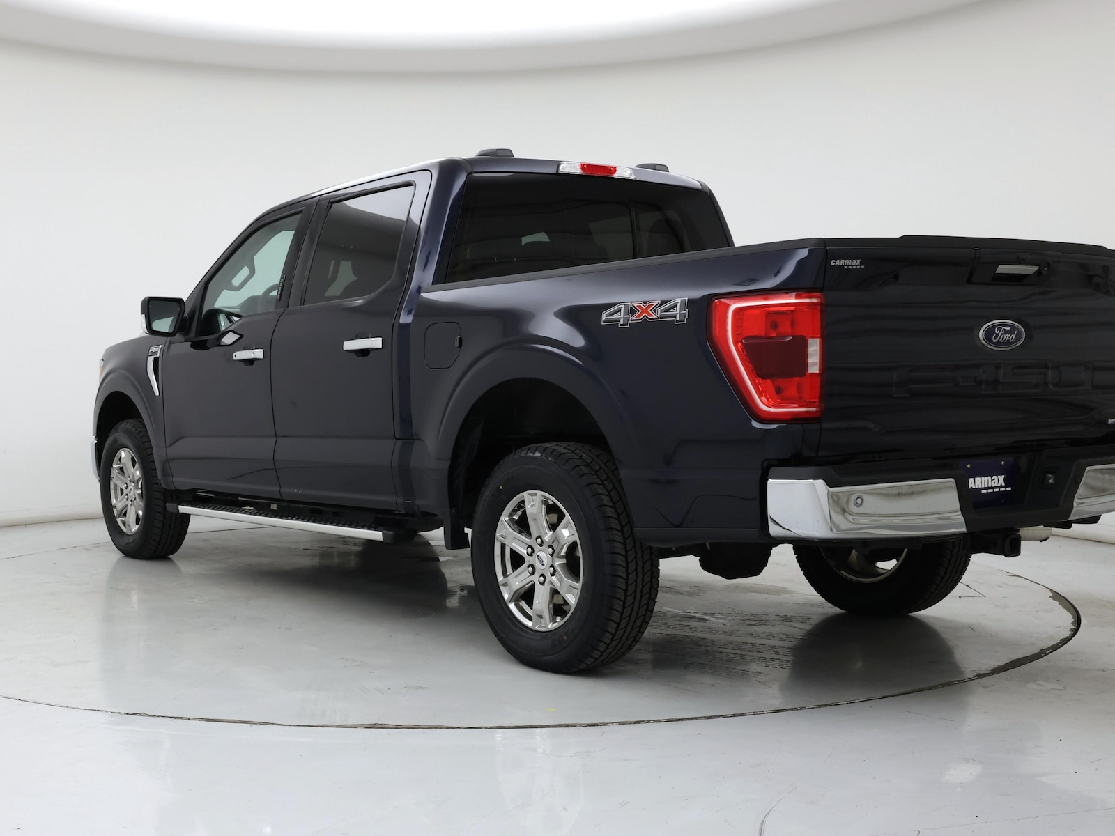 2023 Ford F-150 XLT - Photo 3