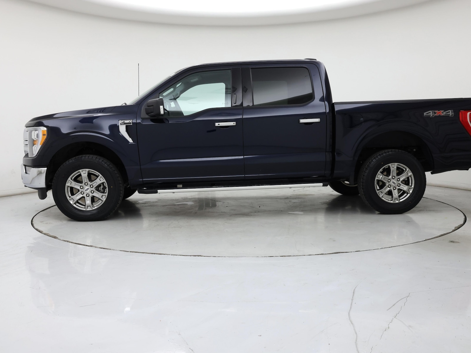 2023 Ford F-150 XLT - Photo 4