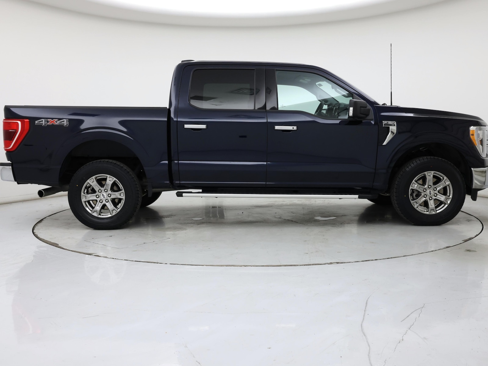 2023 Ford F-150 XLT - Photo 8