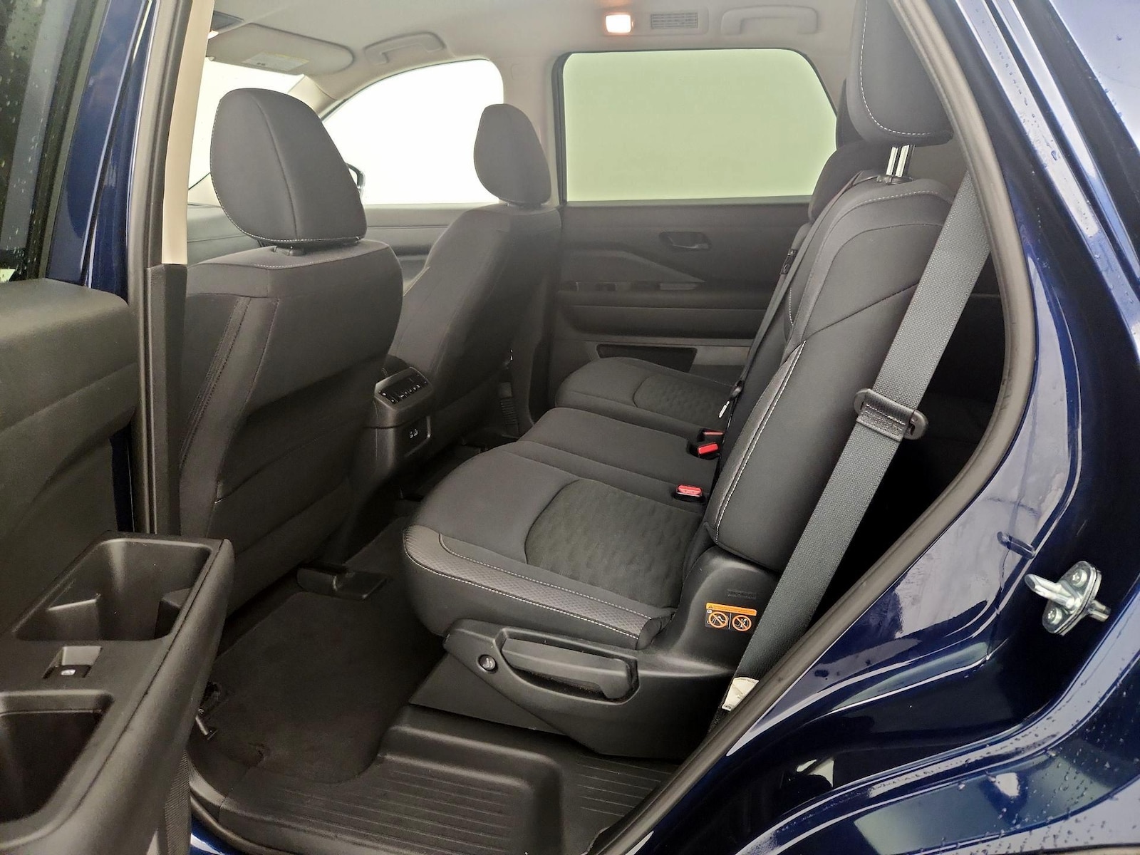 2025 Nissan Pathfinder SV - Photo 20