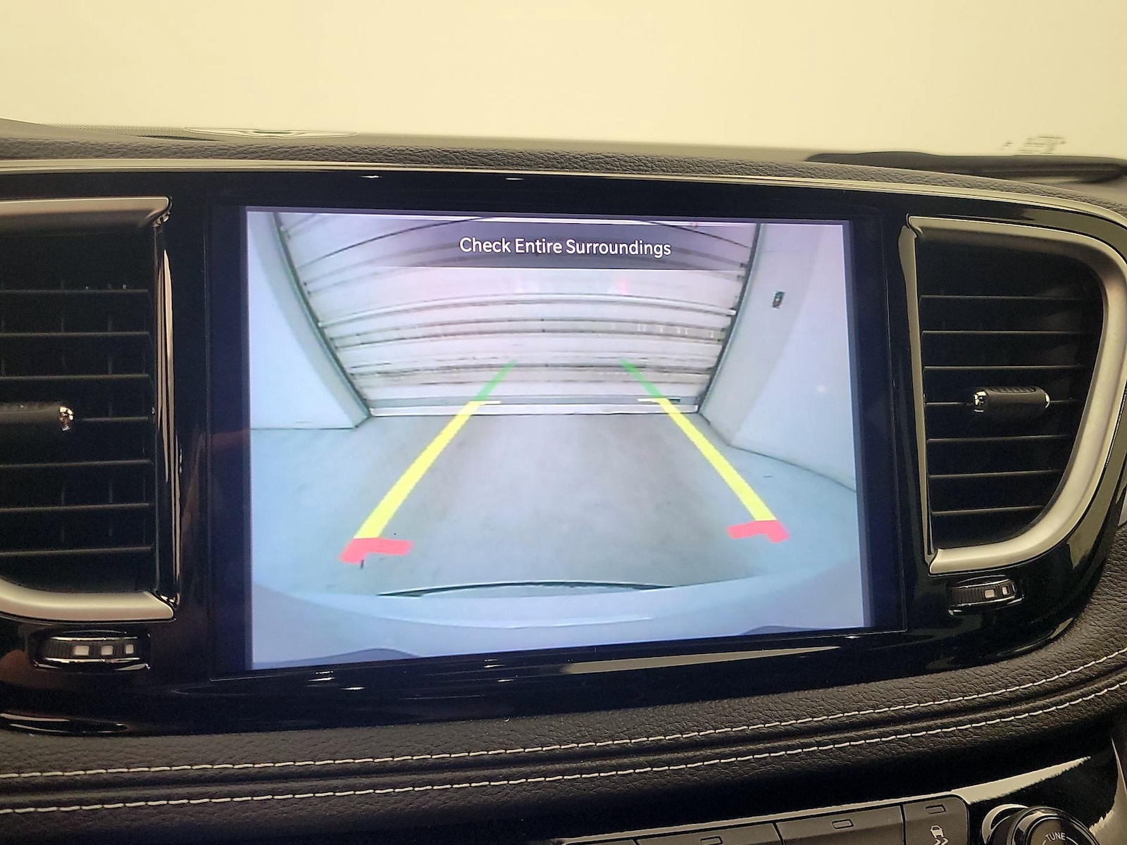 2025 Chrysler Pacifica Limited - Photo 16