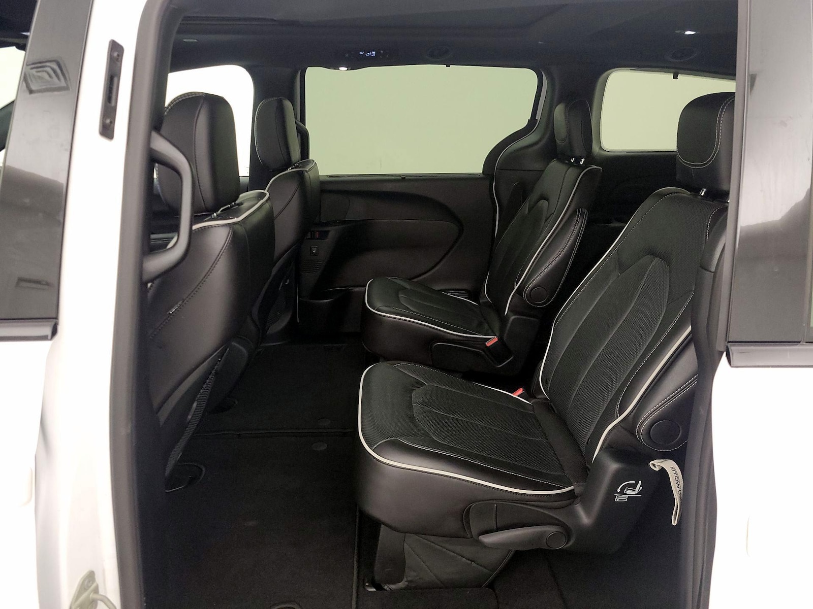 2025 Chrysler Pacifica Limited - Photo 22