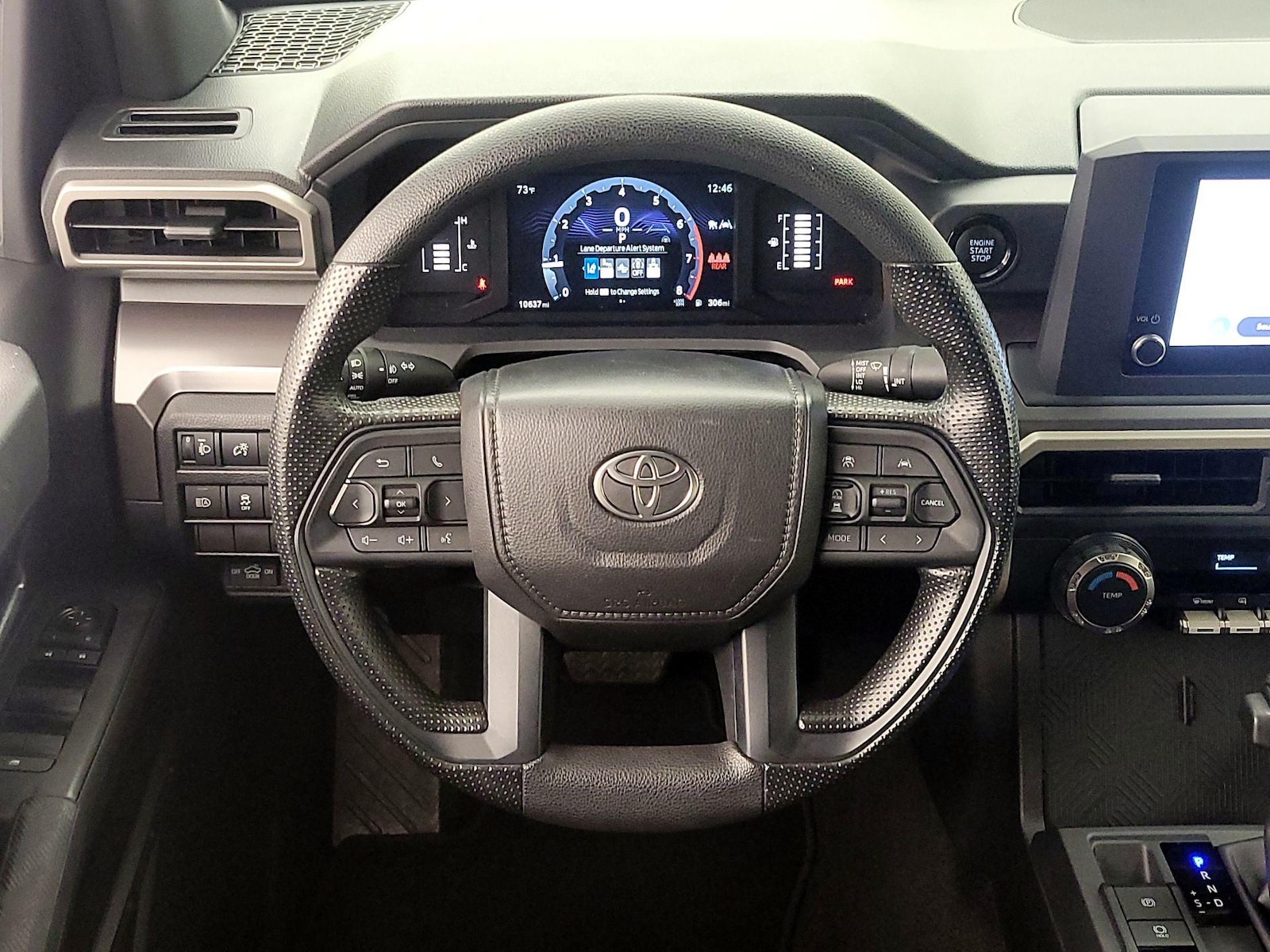 2025 Toyota Tacoma SR5 - Photo 11
