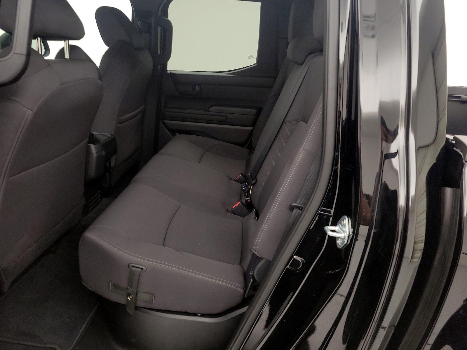 2025 Toyota Tacoma SR5 - Photo 20